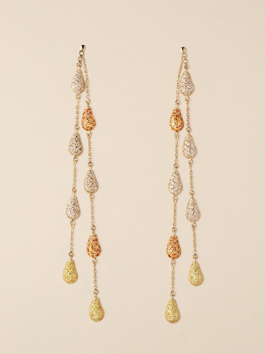 BO_03_PENDANTES_16_GOUTTES + CHAMP FOND BEIGE.webp