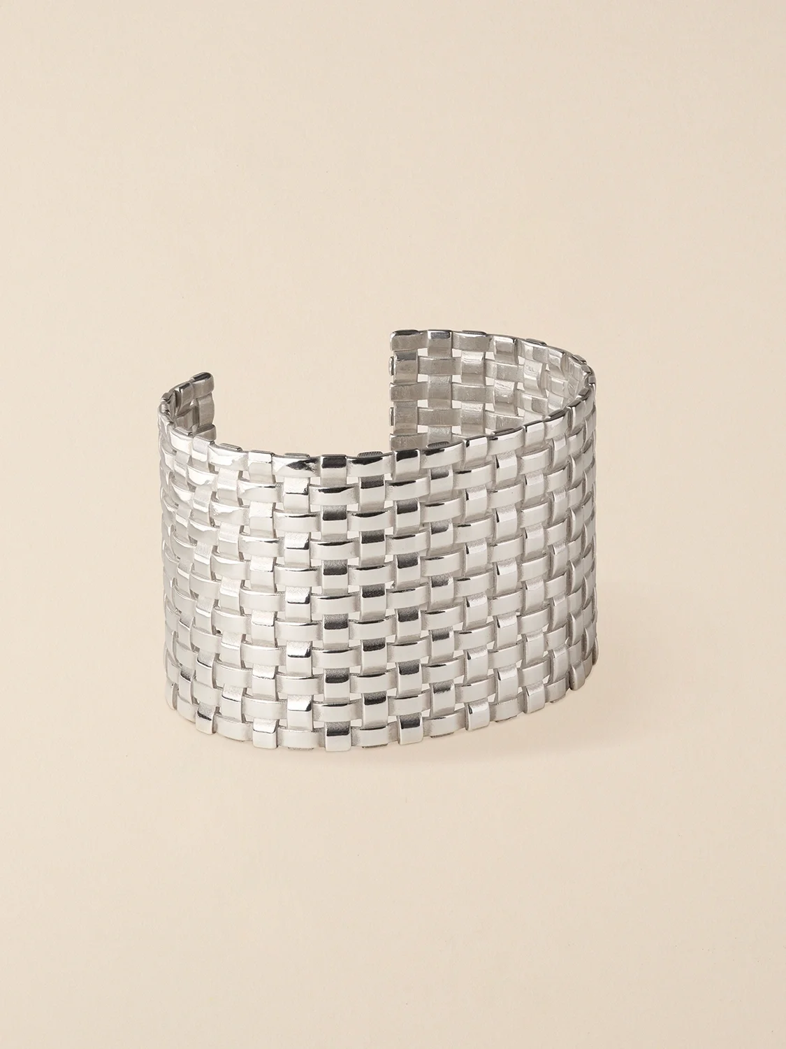 BRACELET_02_TISSE_ARGENT.webp