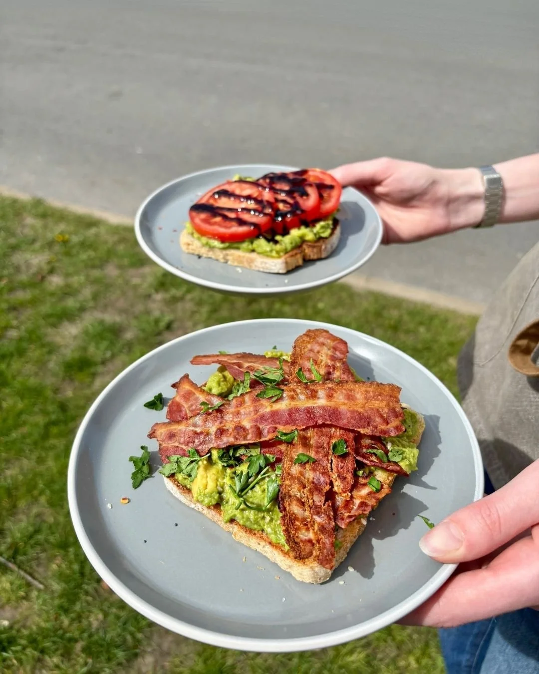 Smashed avocado toast, two ways. 🥑

Make it cosy with crispy bacon and add a bit of heat with chilli flakes.
Or make it fresh with juicy tomatoes and a silky balsamic glaze.

Both start with fresh sourdough and smashed avocado, and end with a clean 