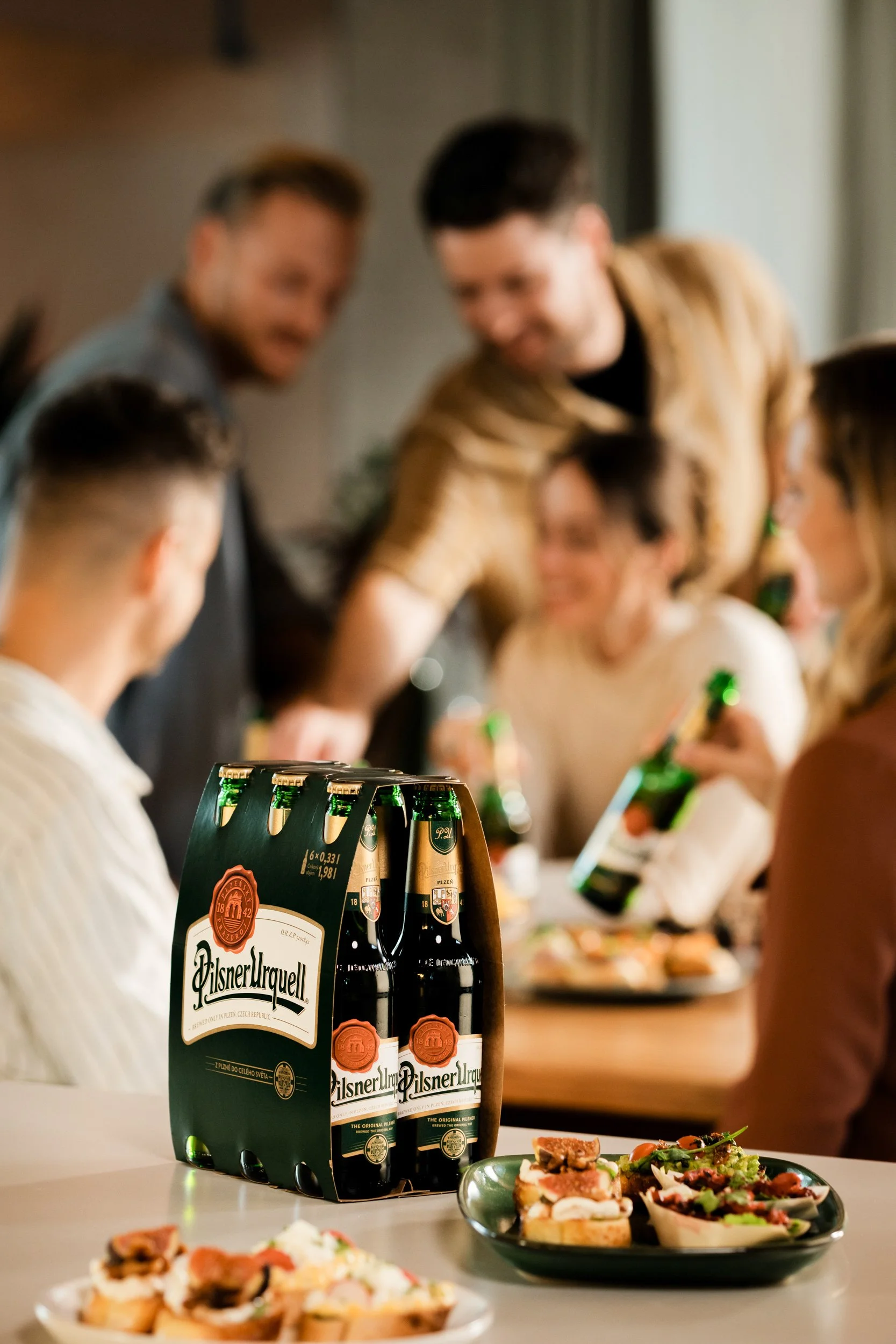 Thomas Skovsende_Pilsner Urquell 330 Bottle-110.jpg