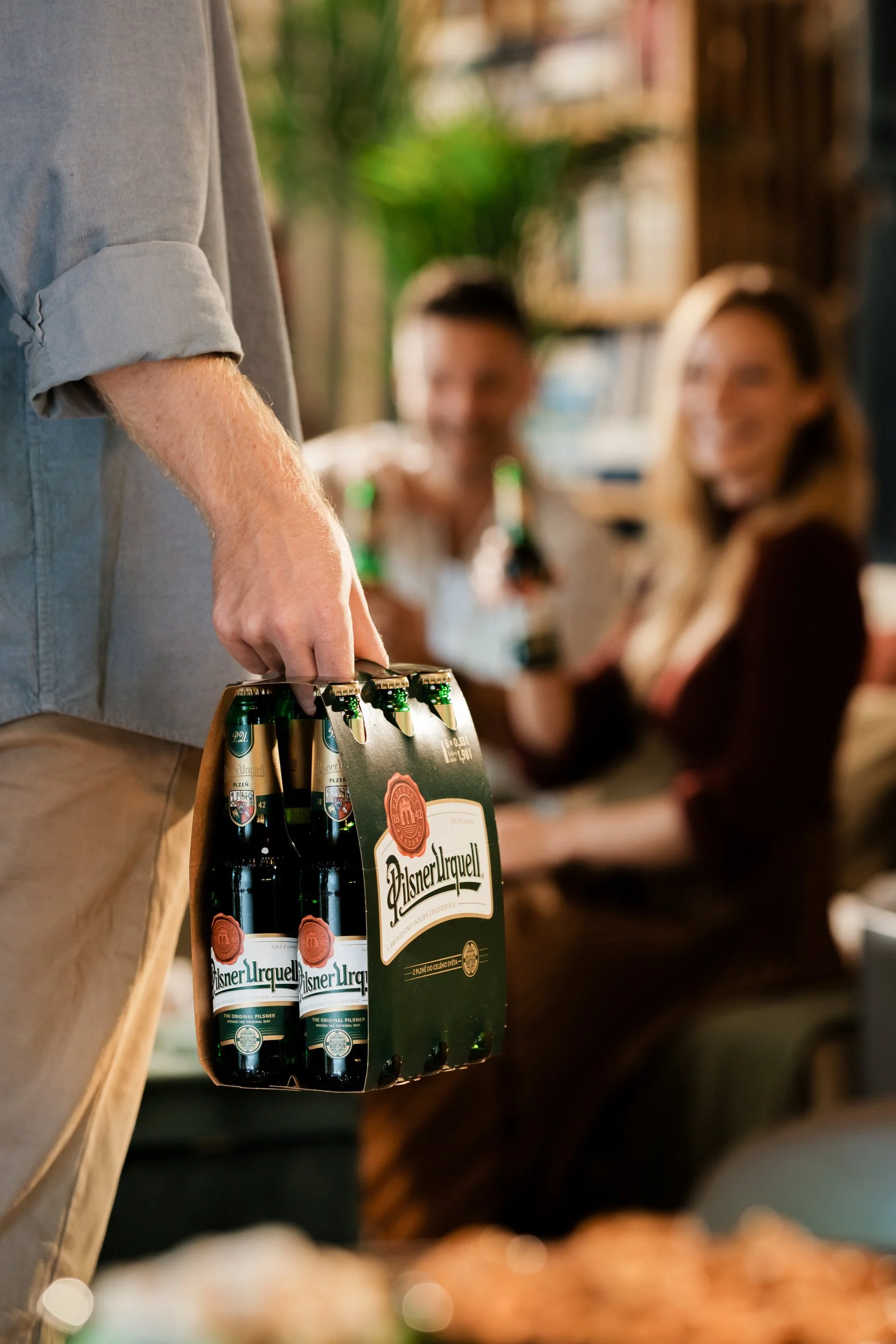 Thomas Skovsende_Pilsner Urquell 330 Bottle-100.jpg