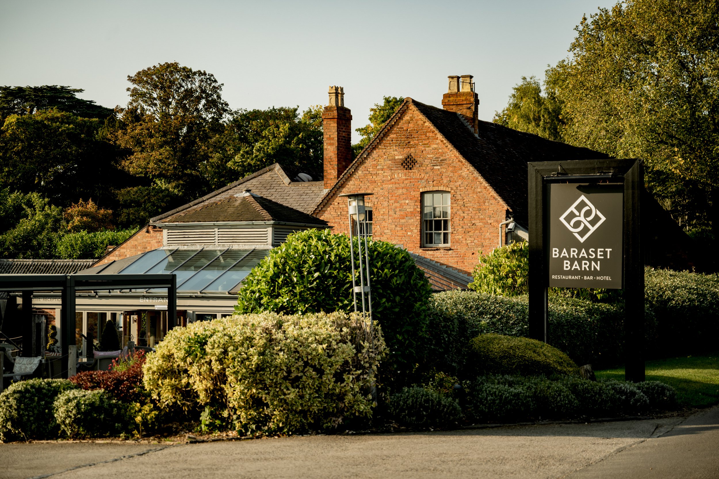 20240919-Fullers_Lovely Pubs_Baraset Barn-1029.jpg