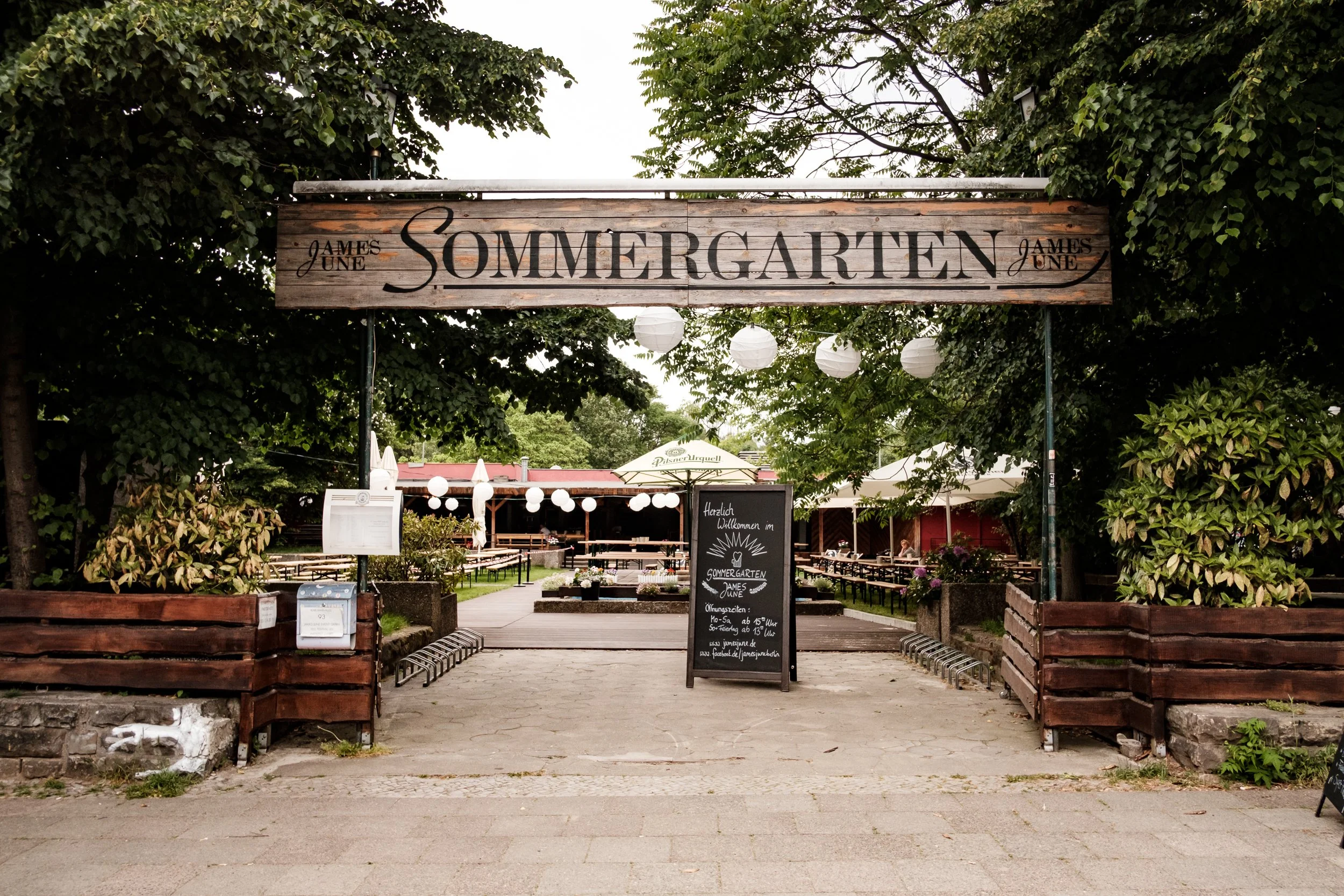 Thomas Skovsende Website-Well Served Here-150-2.jpg
