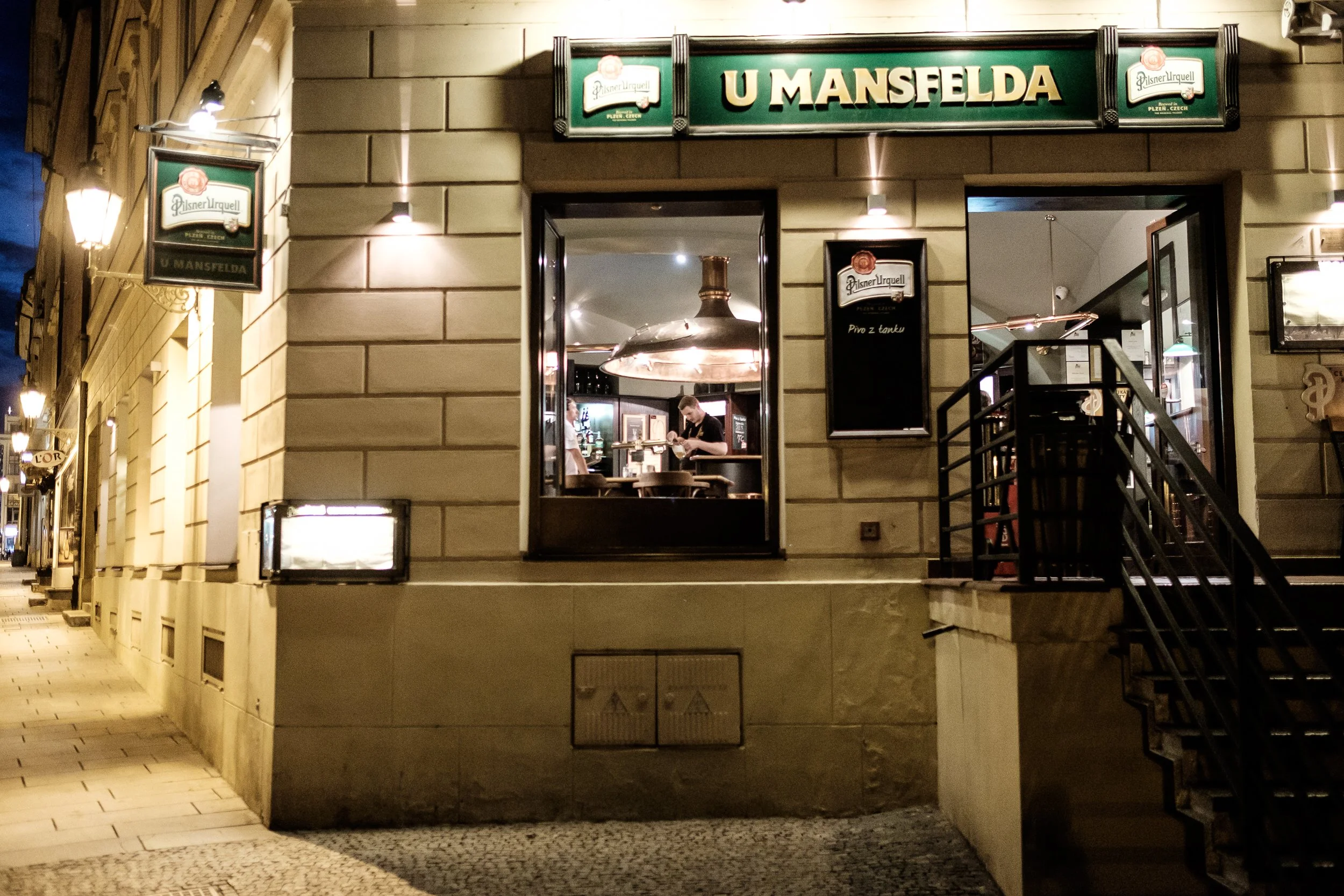 Thomas Skovsende Website-Well Served Here-141-2.jpg