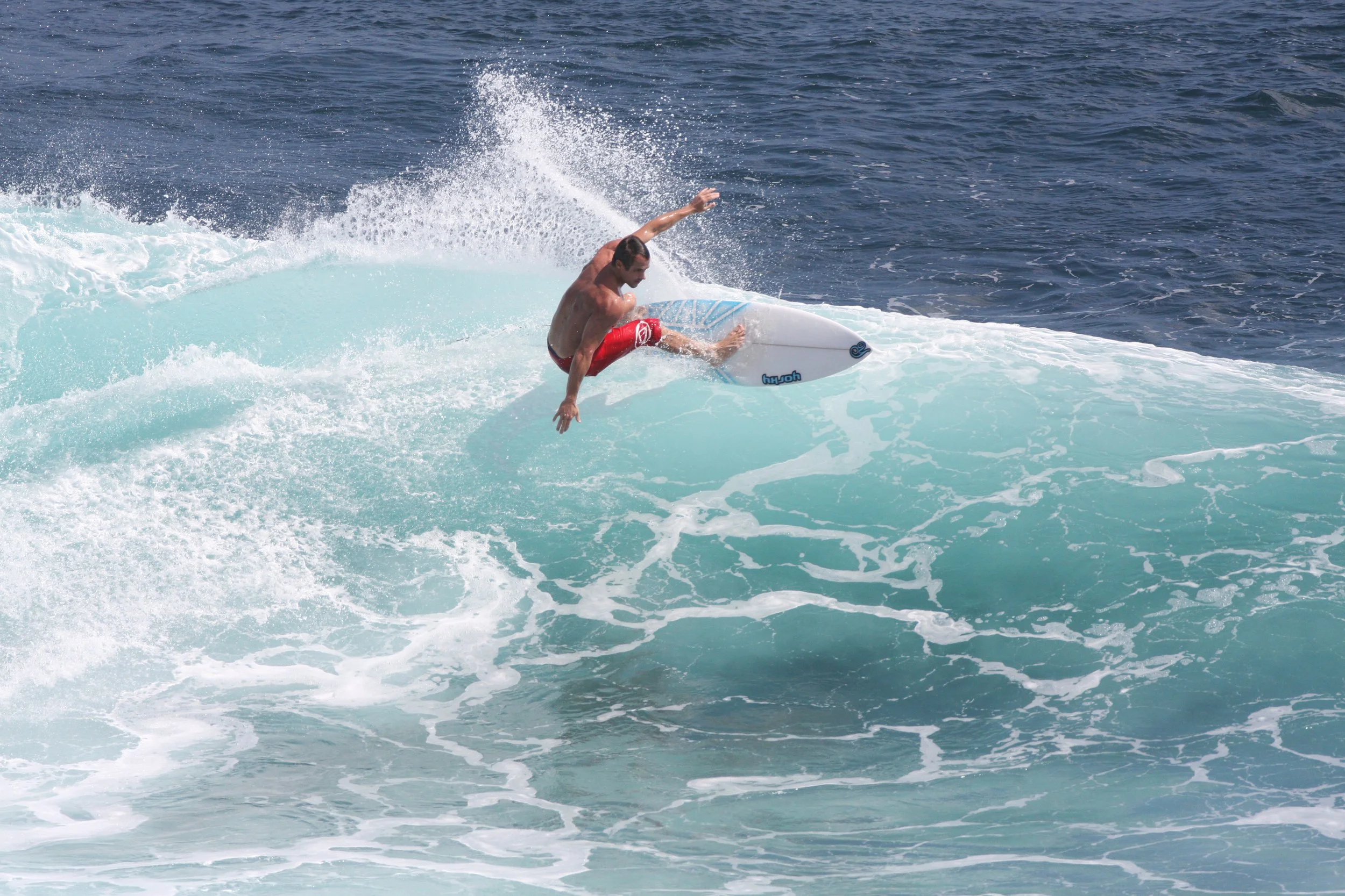 information about Adryan York, the founder of LOSTCAT surfboard factory and YORKY surfboards