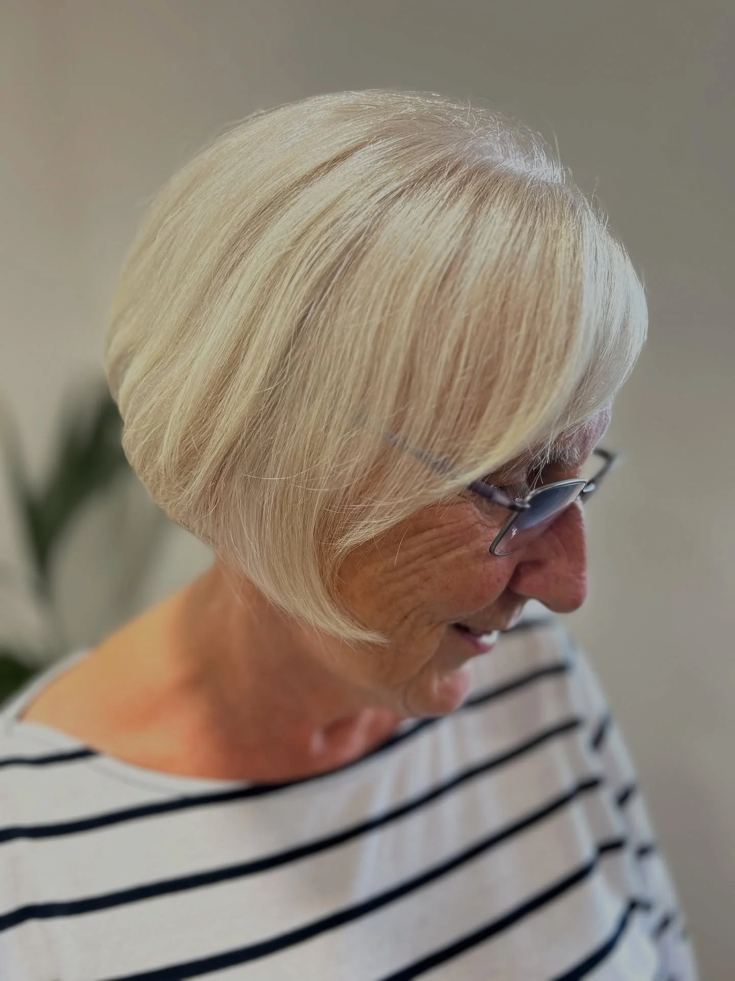 CHOP CHOP✂️

Jo loved creating this style on the beautiful Kathleen 😍

What a transformation, I think we all agree the short cut suits Kath, she not only lost a lot of hair but years too!

Here at Escape all hair types and looks are catered for. We 