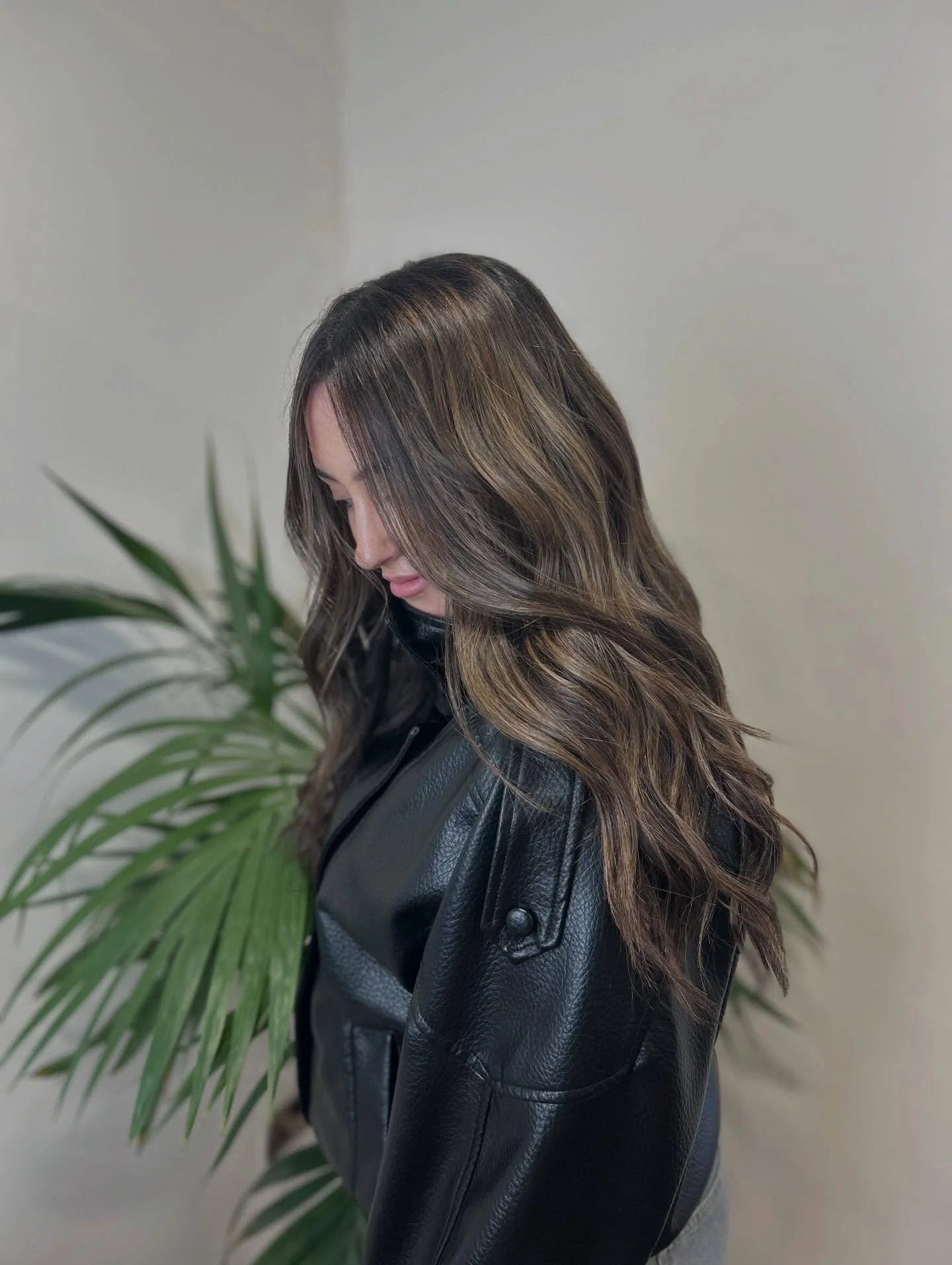 It&rsquo;s time for your hair transformation&hellip;

Our graduate stylist Matilda created this beautifully curated balayage in our training session with our Kevin Murphy educator. 😍 

Here at Escape we love investing in our education and learning n