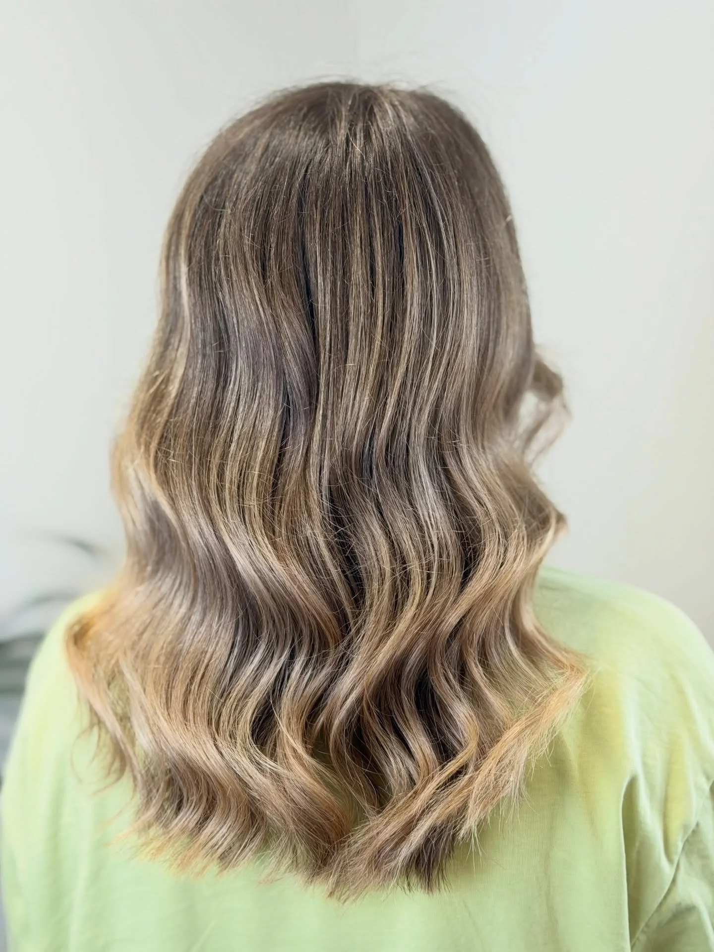 Are you ready for this blend?

Gorgeous blends done by our stylist Izzy!
As you can see Izzy&rsquo;s client was definitely due a refresh and safe to say izzy absolutely smashed the brief.

Low maintenance is the way to go 💁&zwj;♀️ Perfect for busy m