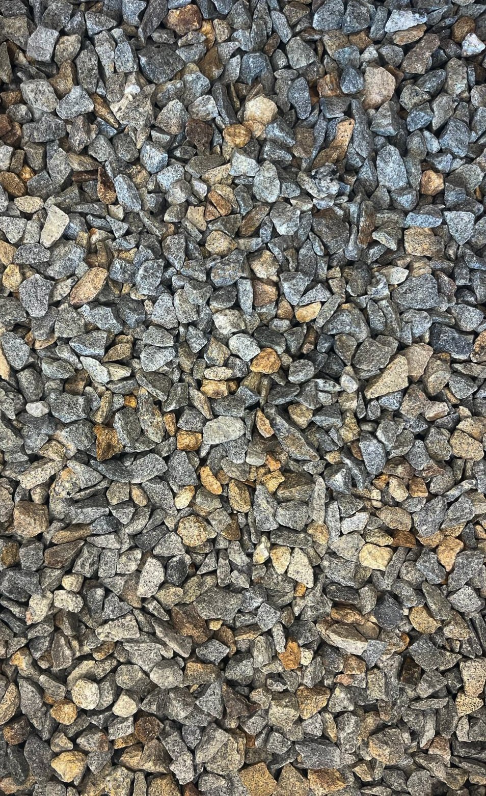 Dartmoor Grey Chippings 14mm mix of dark grey and light brown