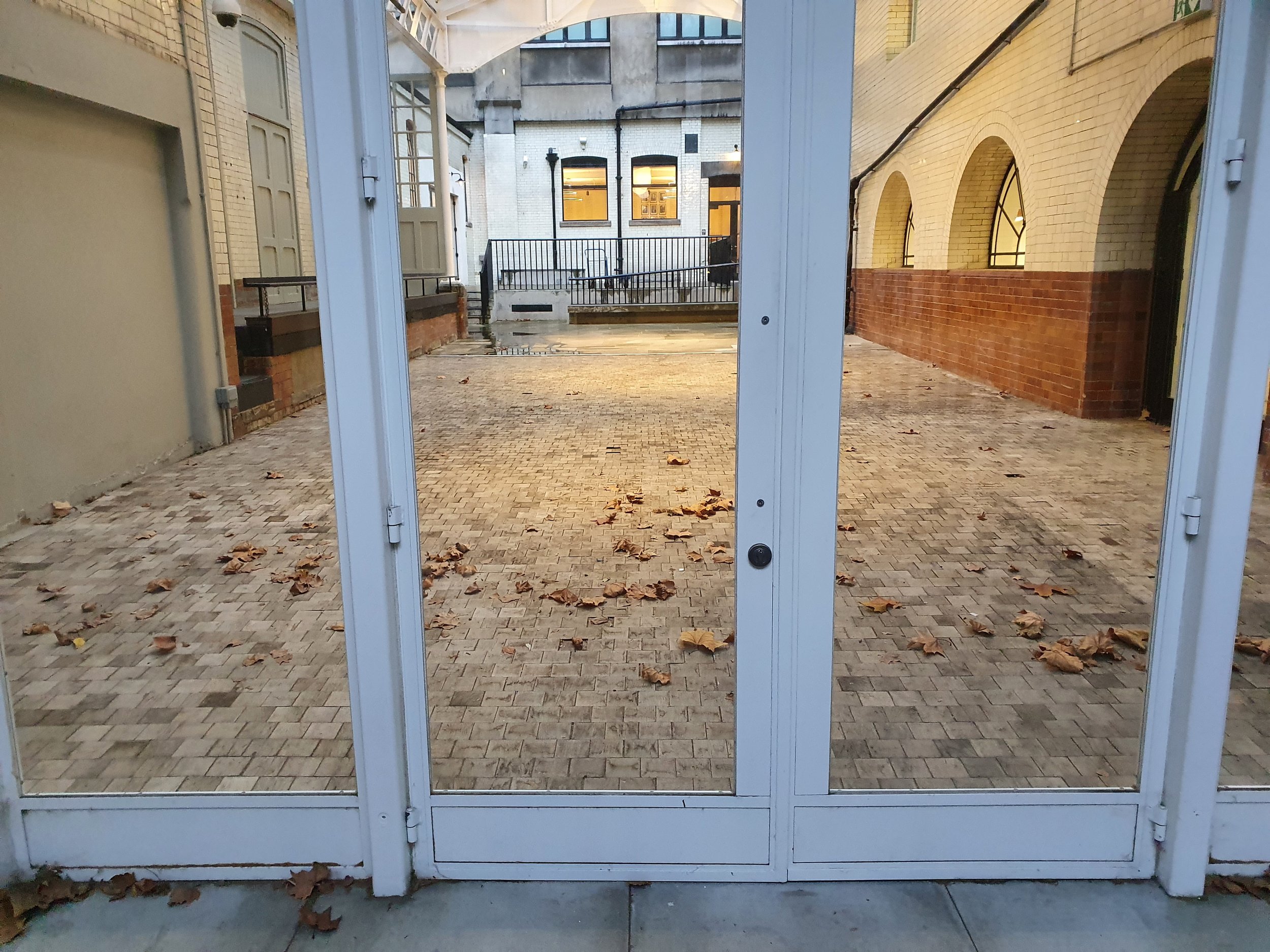 Natural Oak Setts - Hardwood Paving — Allgreen
