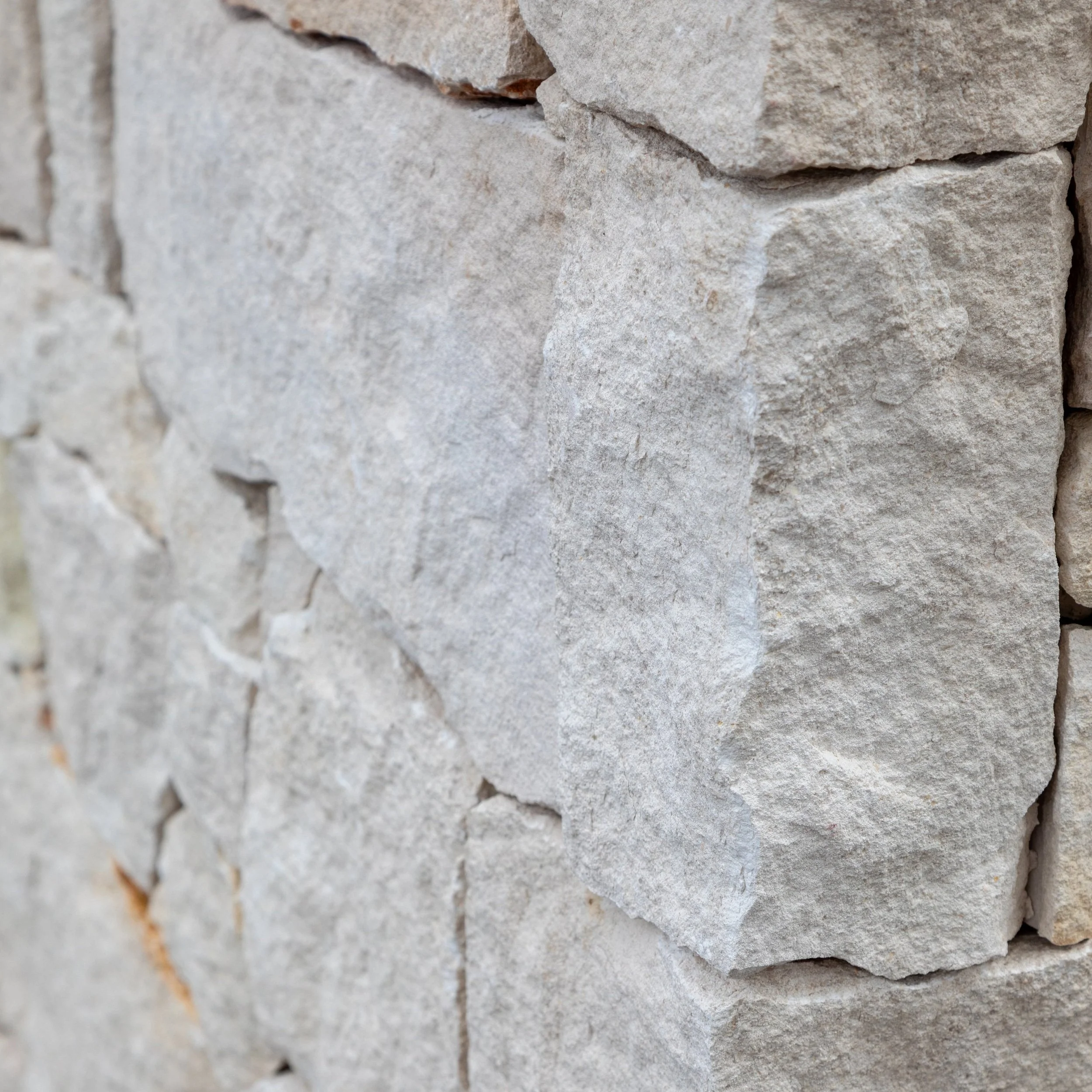 Valencia Cladding Corner Sample