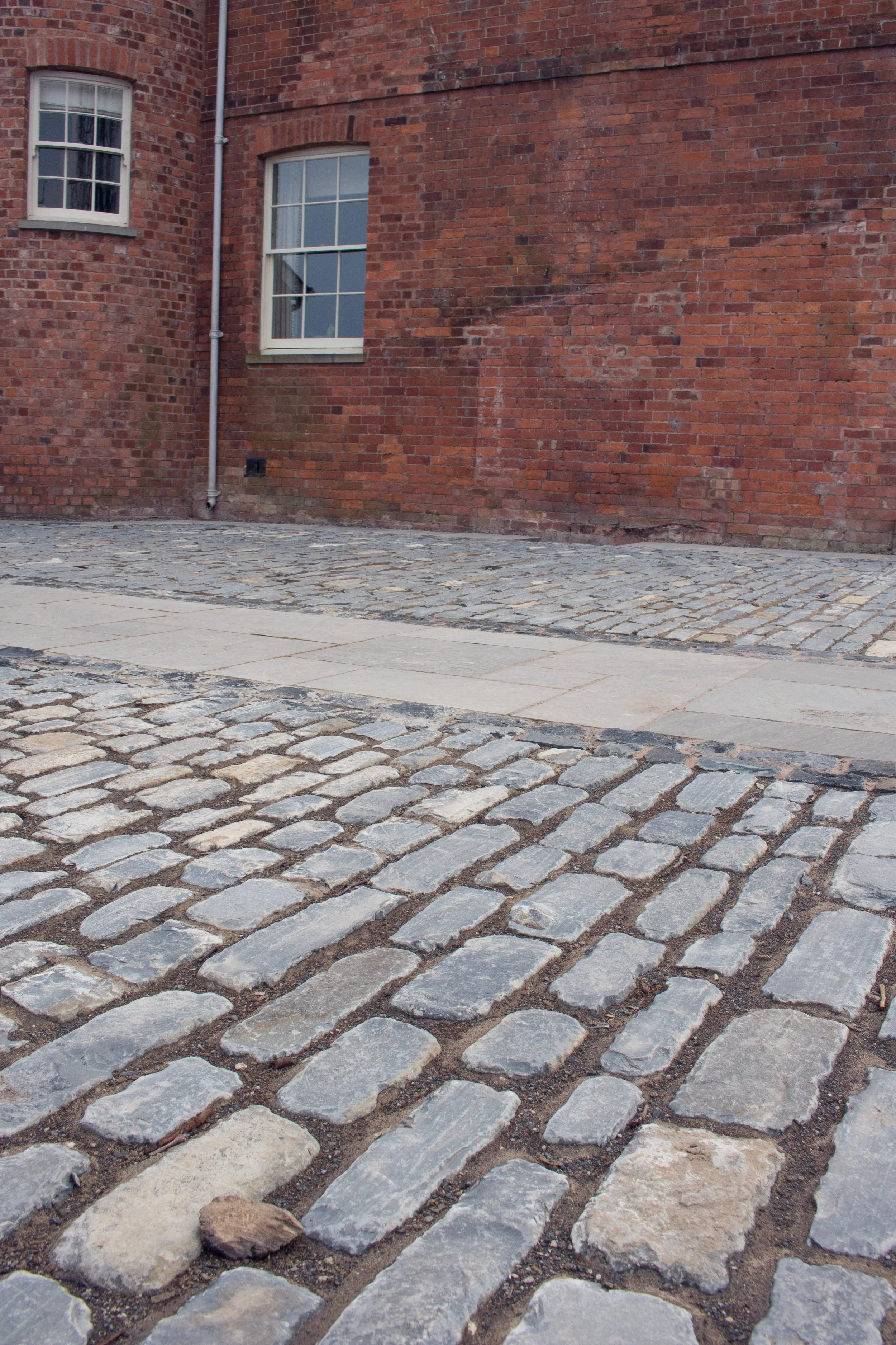 Keinton Rustic Cobbles - 100/150 x Random Lengths — Allgreen