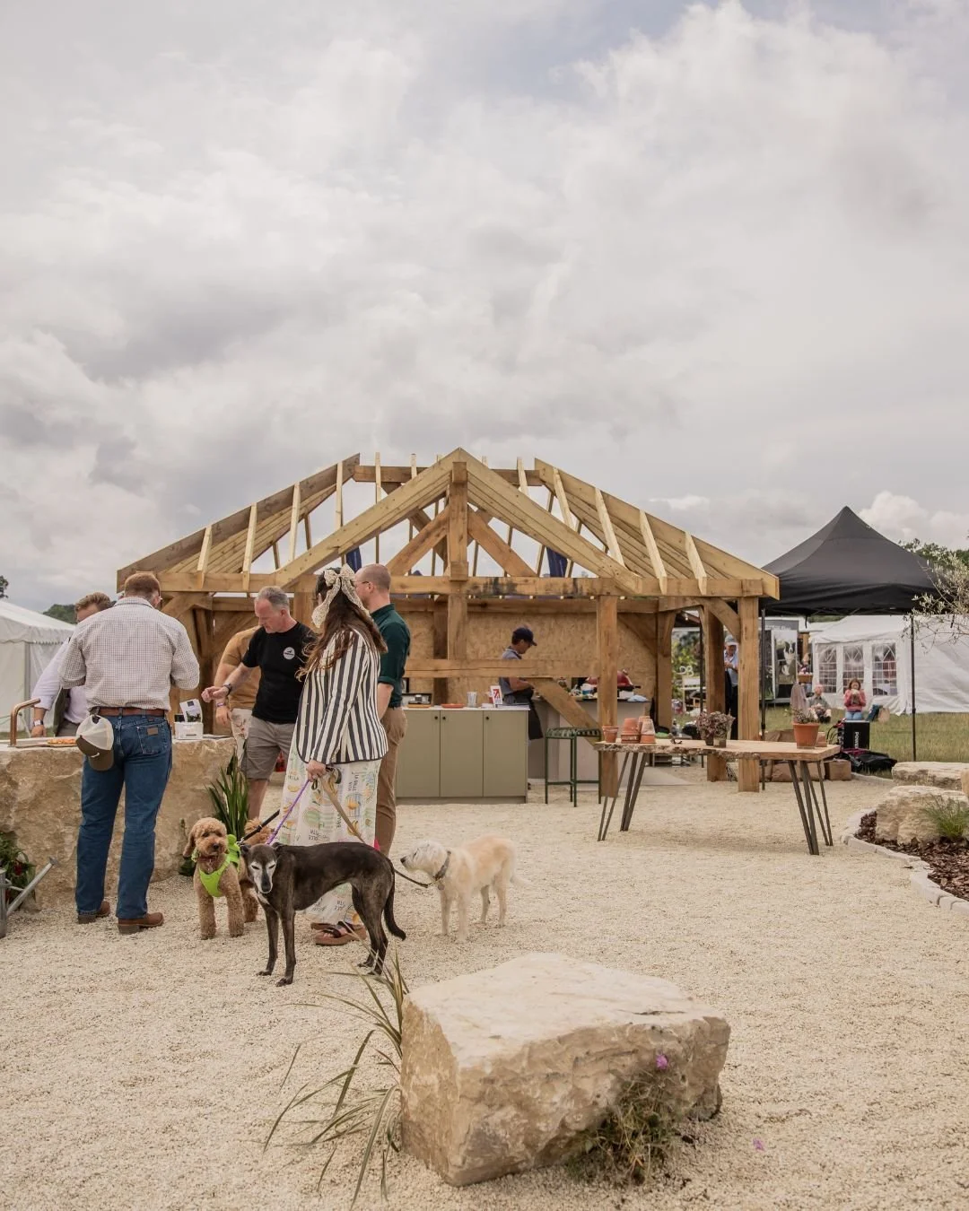 Throwback to the Game Fair 💚 
It was our first time attending @thegamefair and we really had a blast. Our stand with @konigoutdoor had it all: live cooking, engraving, cyder and our iconic bespoke pieces. What made it even better is that our Cotswo
