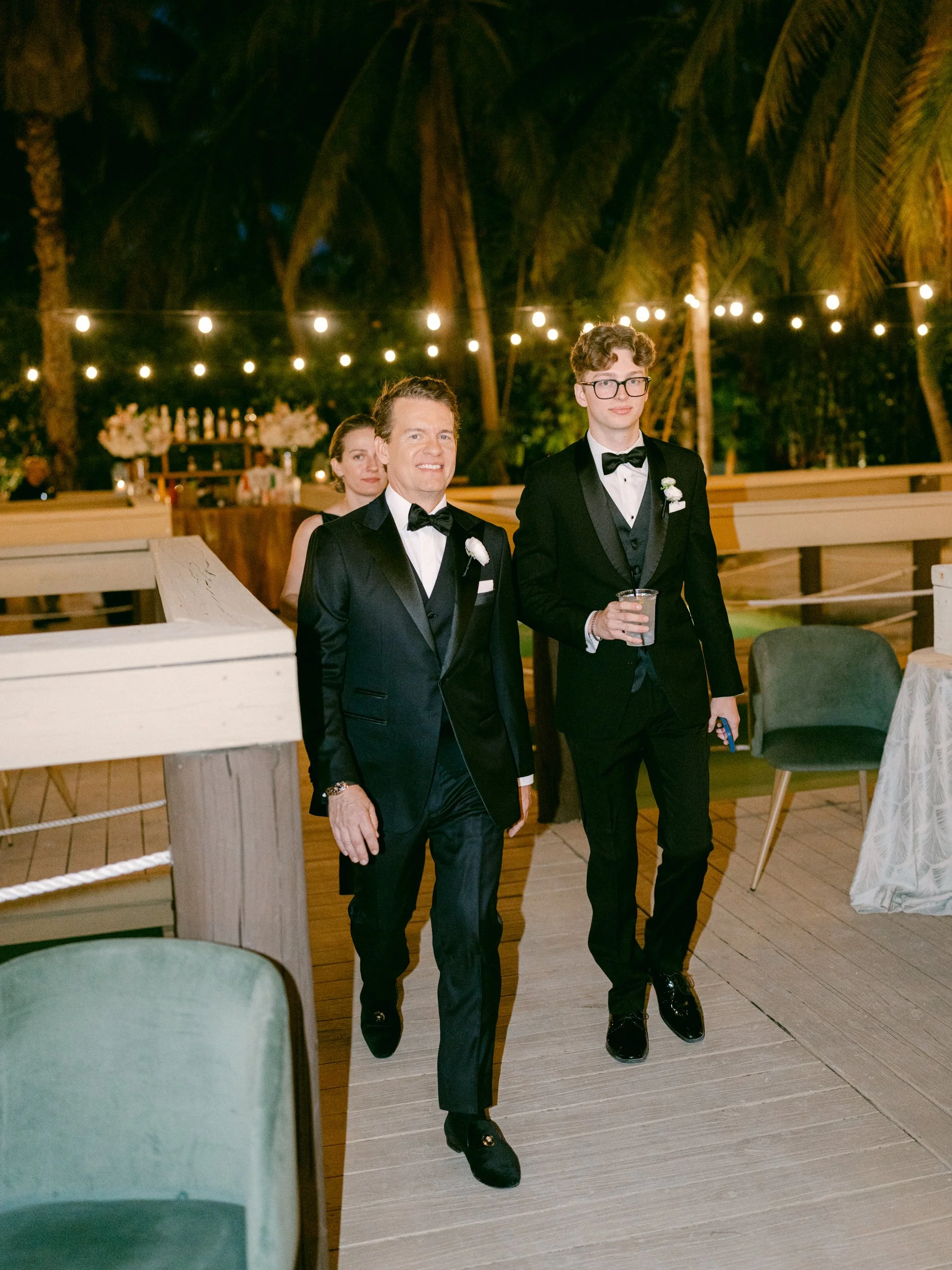checca-lodge-islamorada-wedding-photographer-lauren-galloway-47.jpg