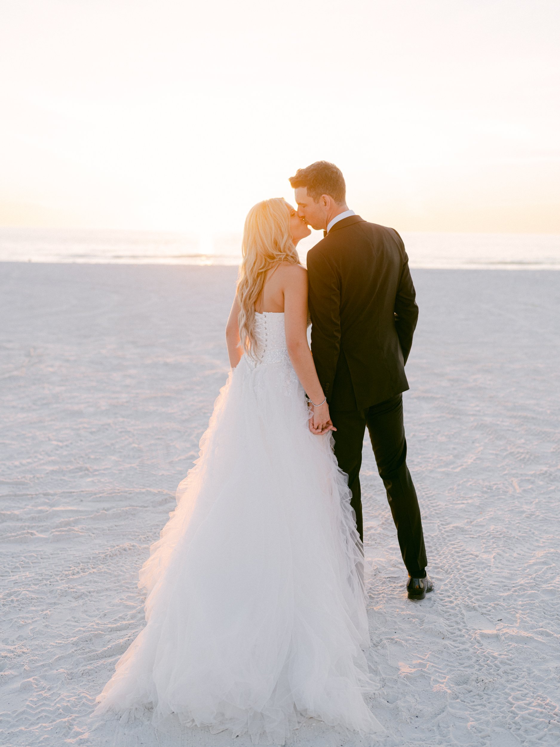 JW Mariott Marco Island Florida Wedding Lauren Galloway Photography-210.jpg