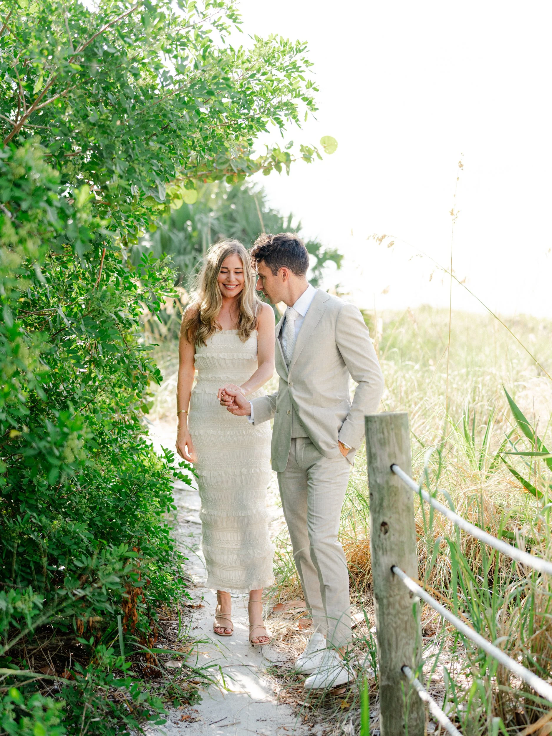 Pass-A-Grille-Intimate-Wedding-Lauren-Galloway-Photography-17.jpg