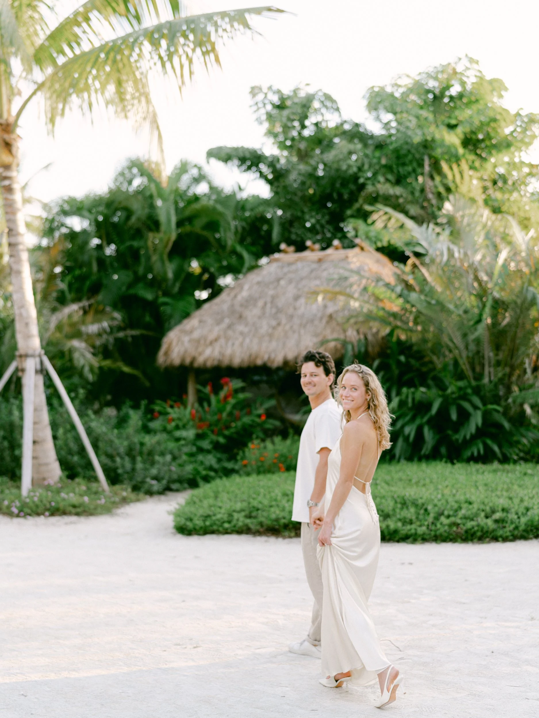 islamorada-wedding-photographer-islander-resort-engagement-lauren-galloway-86.jpg