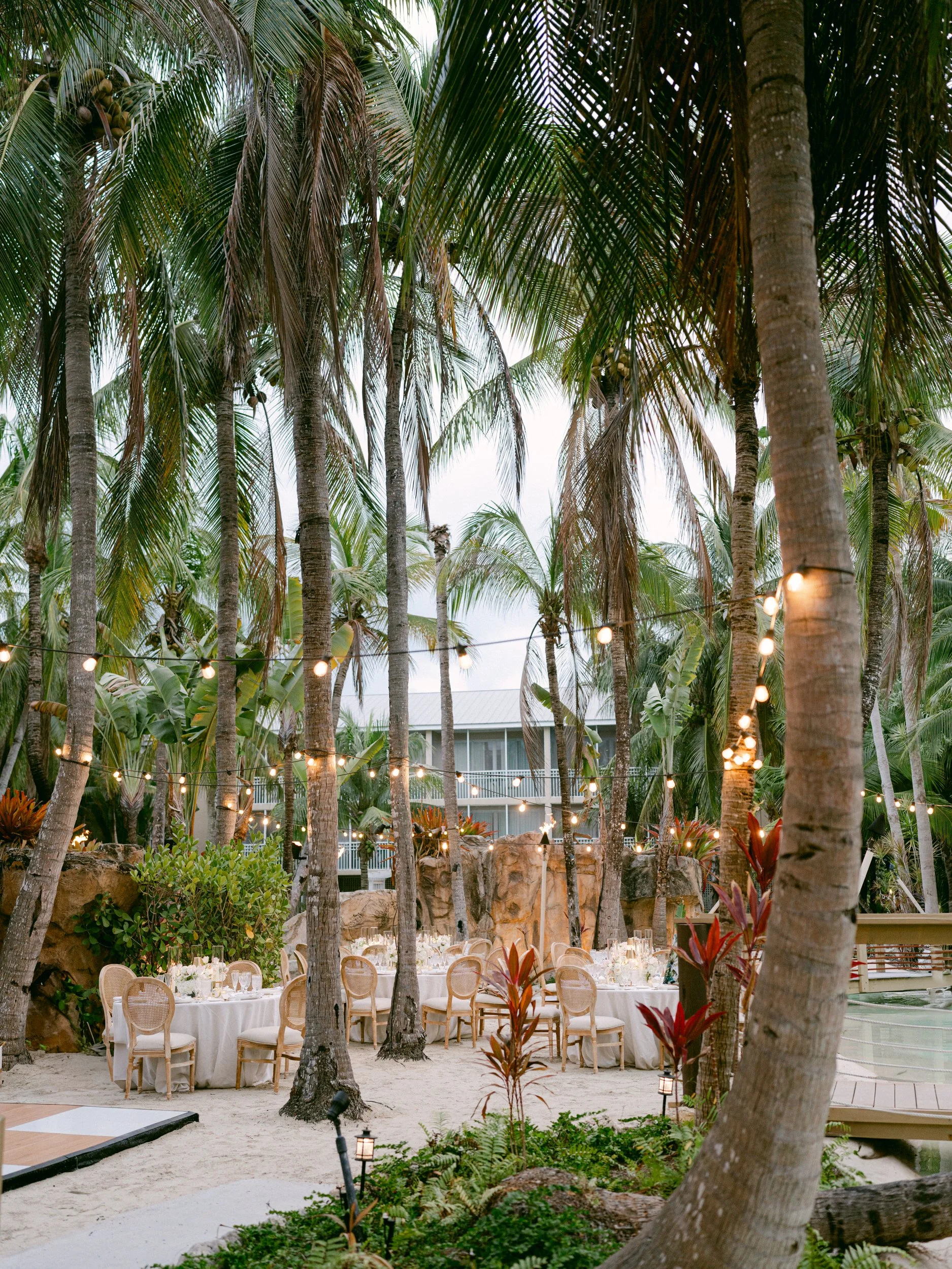 checca-lodge-islamorada-wedding-photographer-lauren-galloway-33.jpg