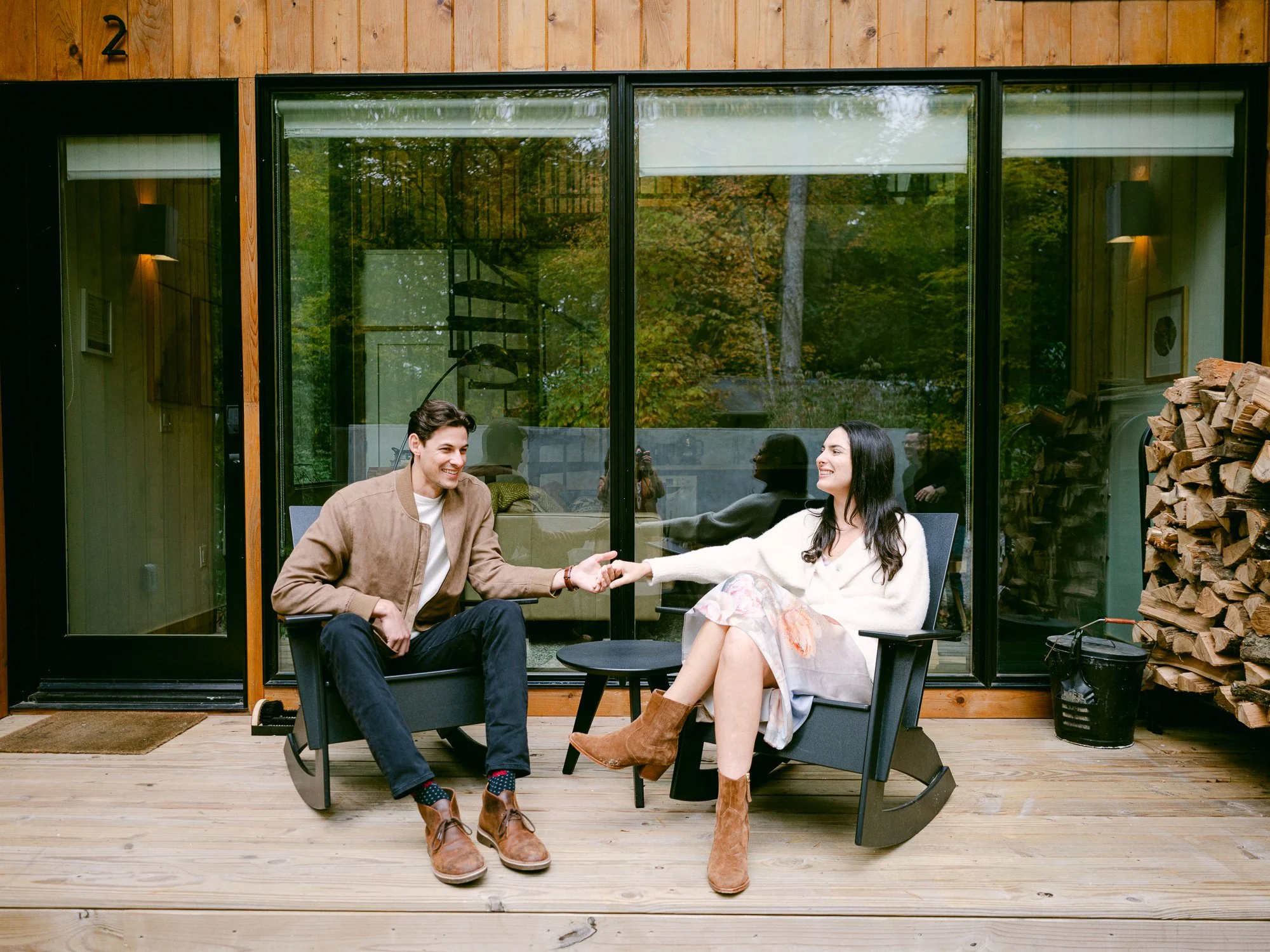 lauren-galloway-highlands-north-carolina-wedding-cabin-engagement-photo-133.jpg