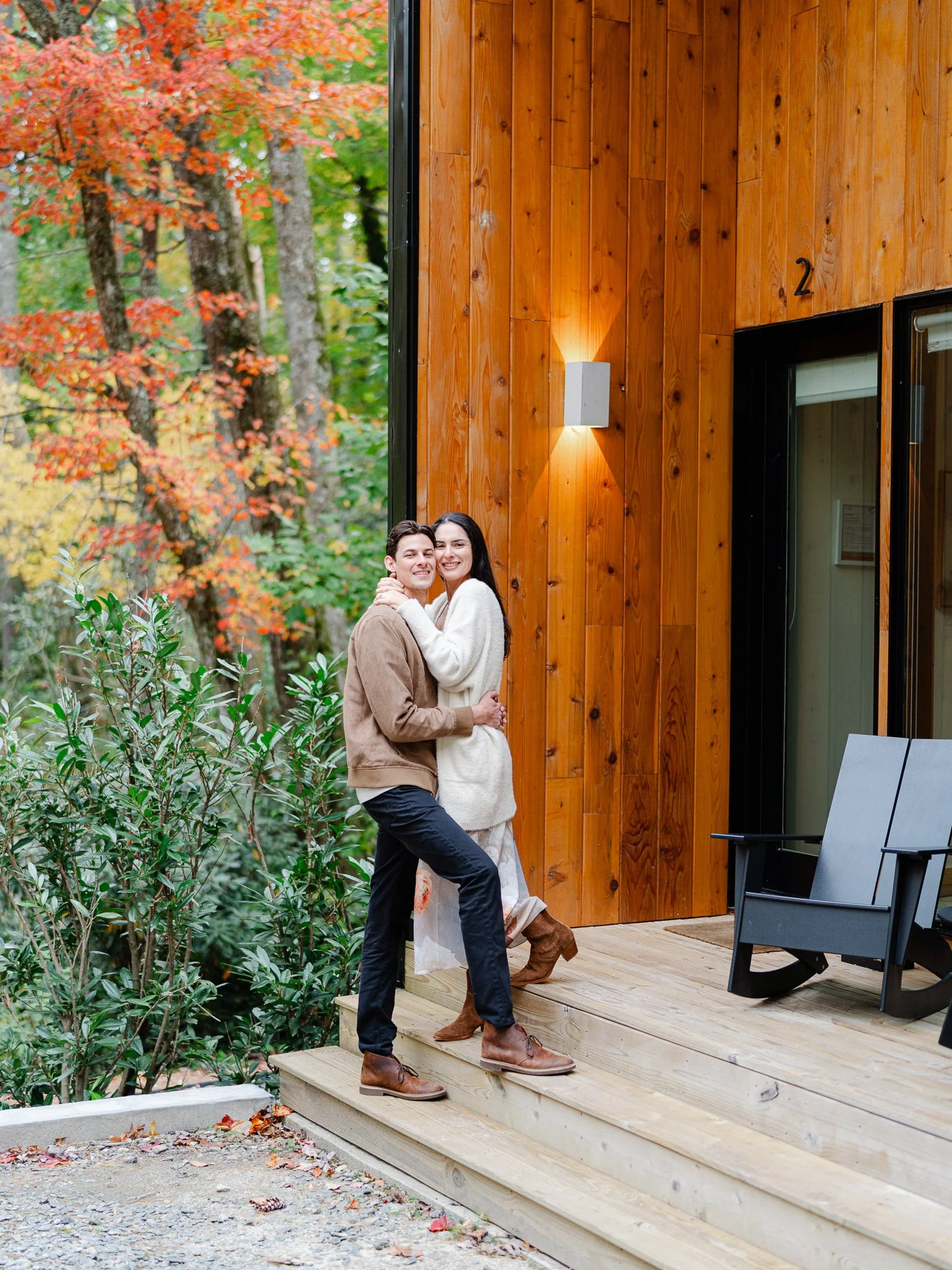 lauren-galloway-highlands-north-carolina-wedding-cabin-engagement-photo-129.jpg