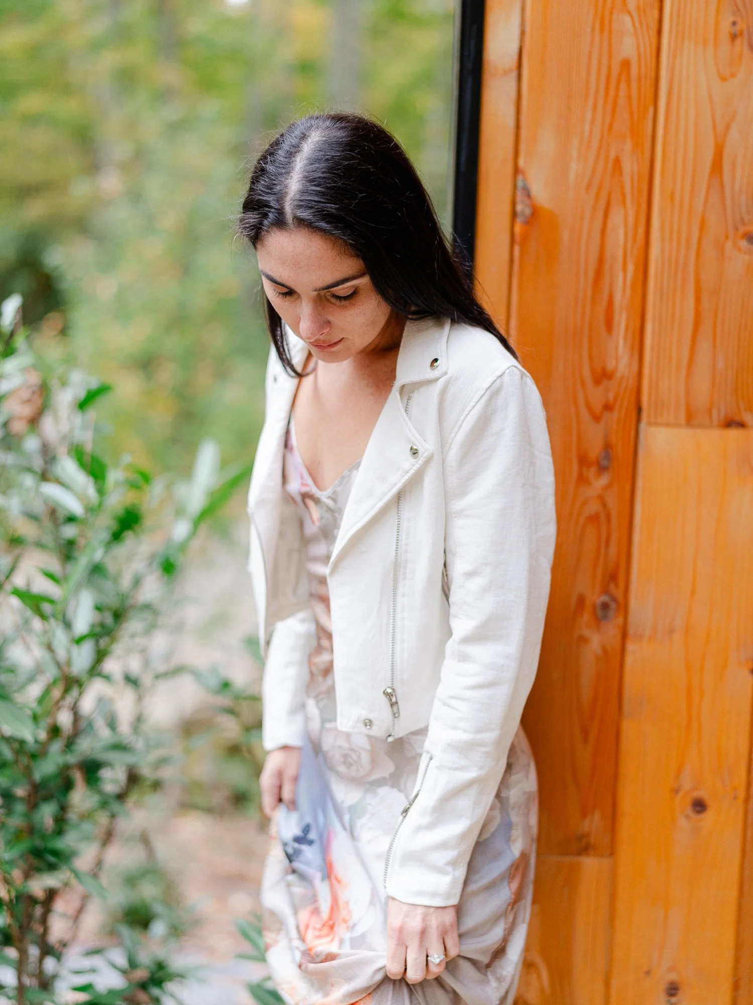 lauren-galloway-highlands-north-carolina-wedding-cabin-engagement-photo-108.jpg