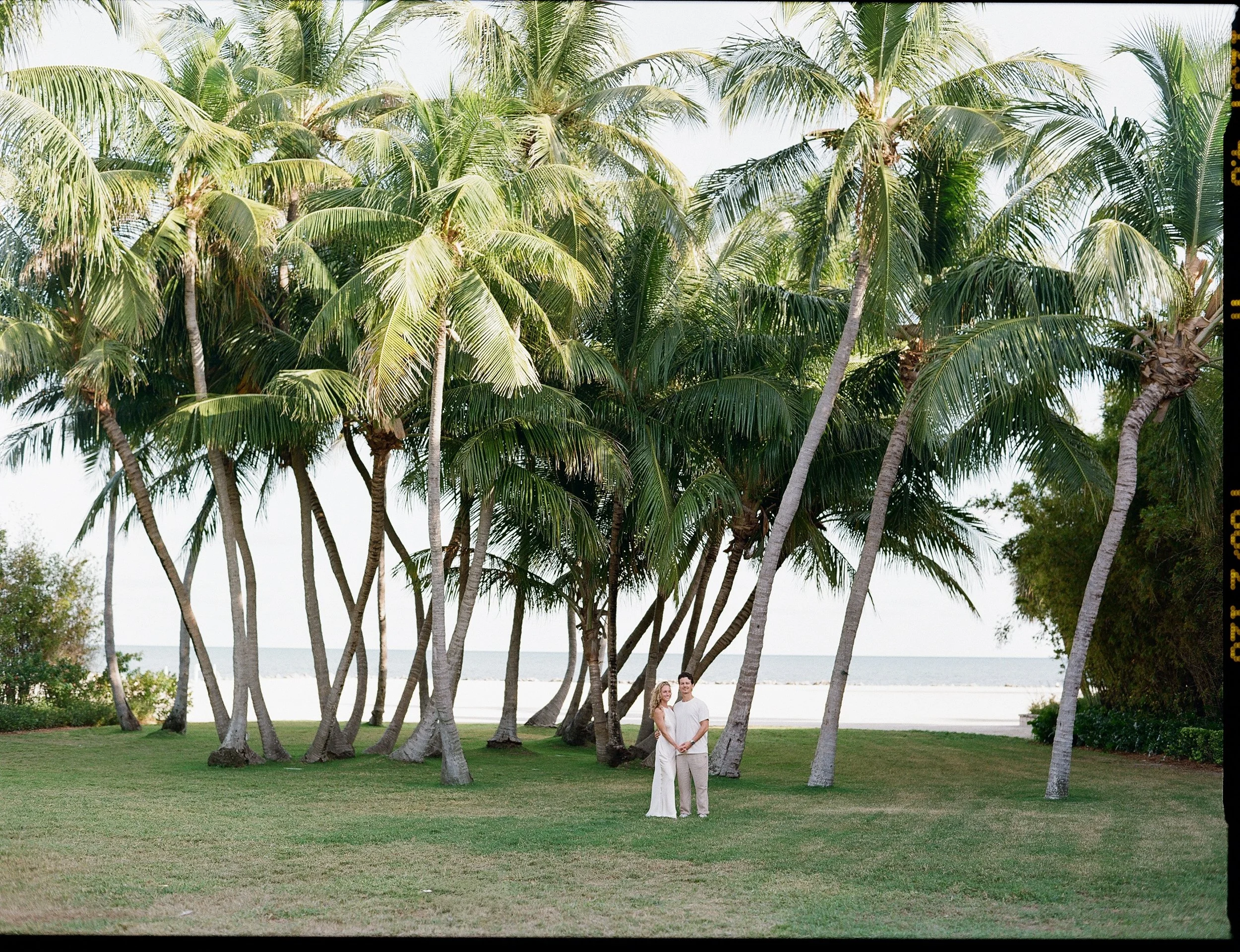 islamorada-wedding-photographer-islander-resort-engagement-lauren-galloway-37.jpg