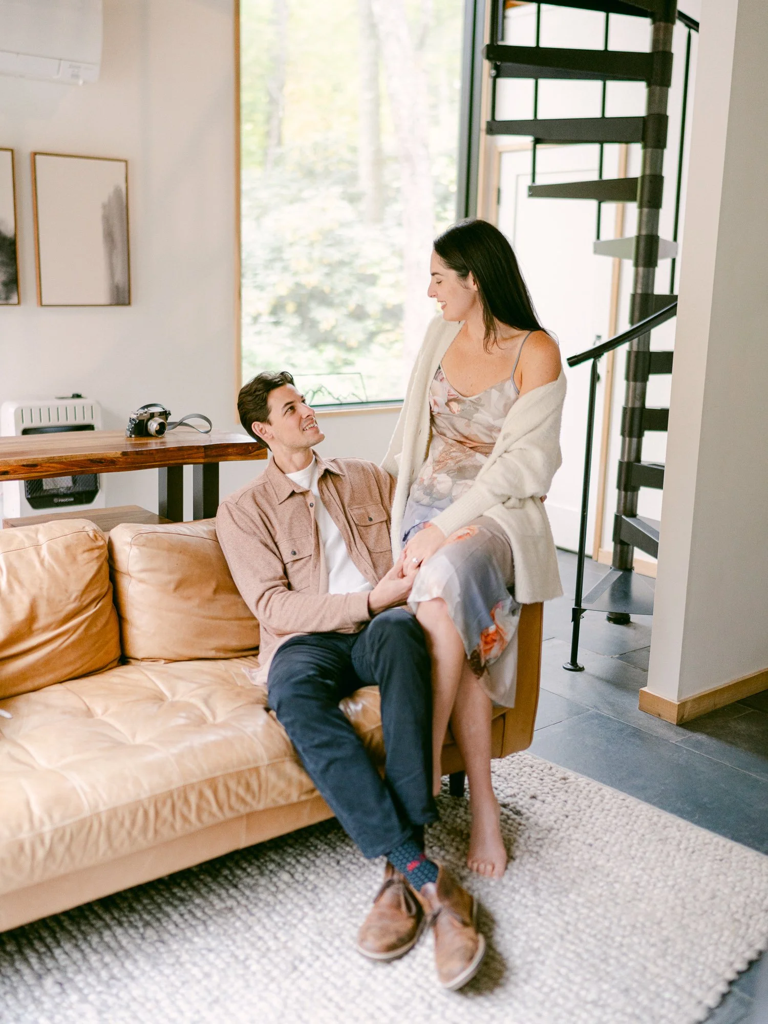 lauren-galloway-highlands-north-carolina-wedding-cabin-engagement-photo-31.jpg