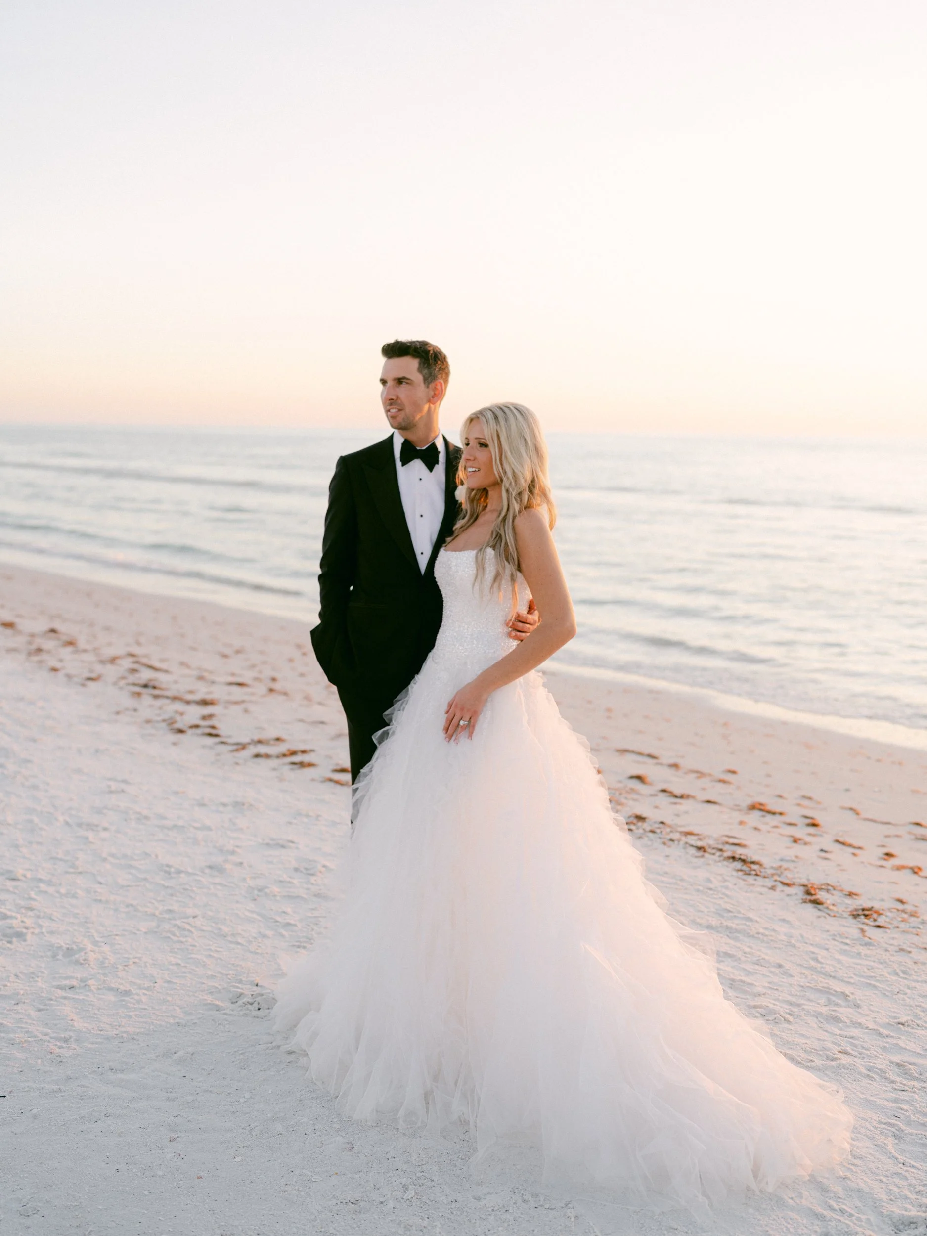JW Mariott Marco Island Florida Wedding Lauren Galloway Photography-218.jpg