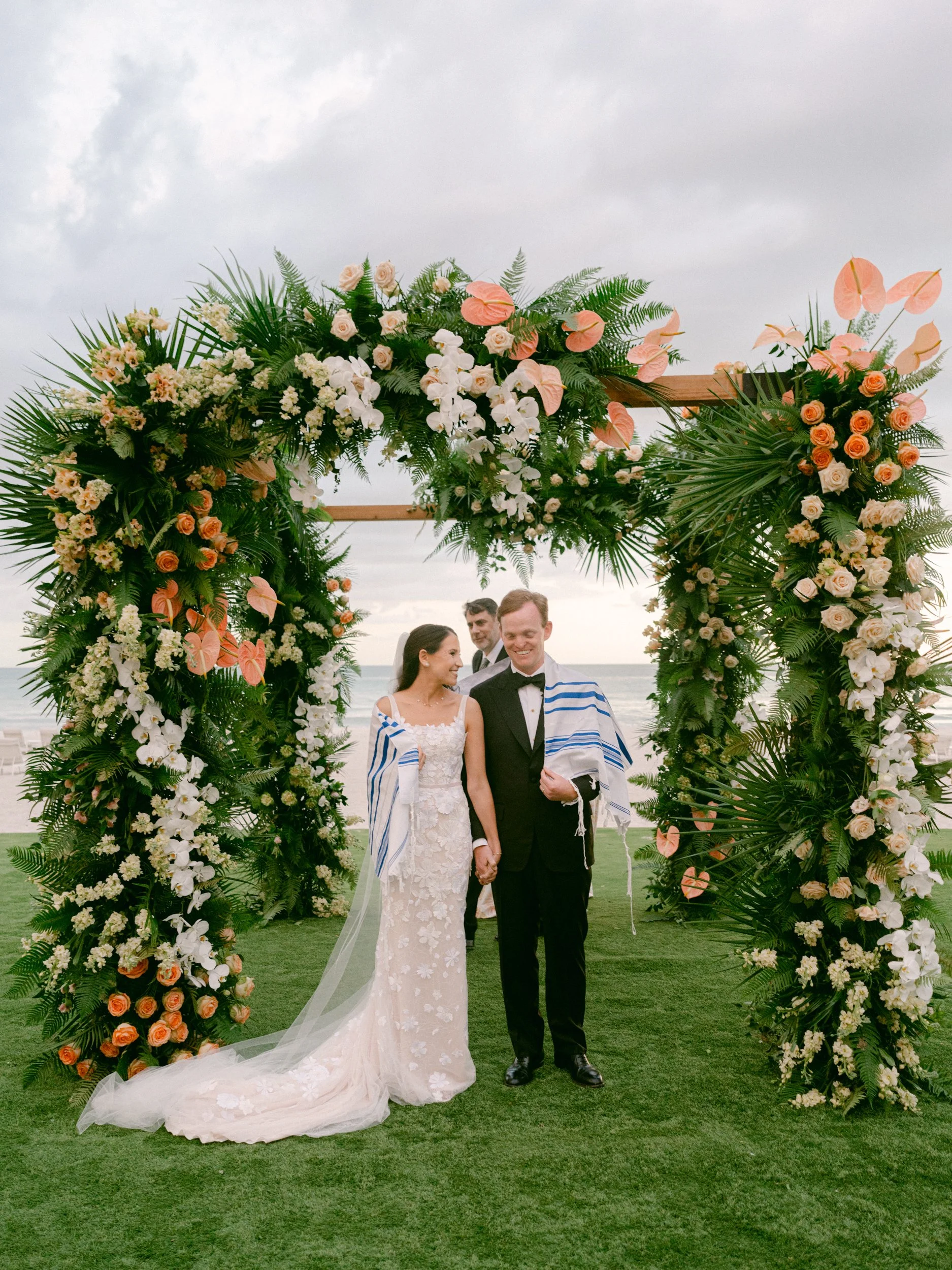 Longboat-Key-St-Regis-Wedding-Florida-Lauren-Galloway-273.jpg