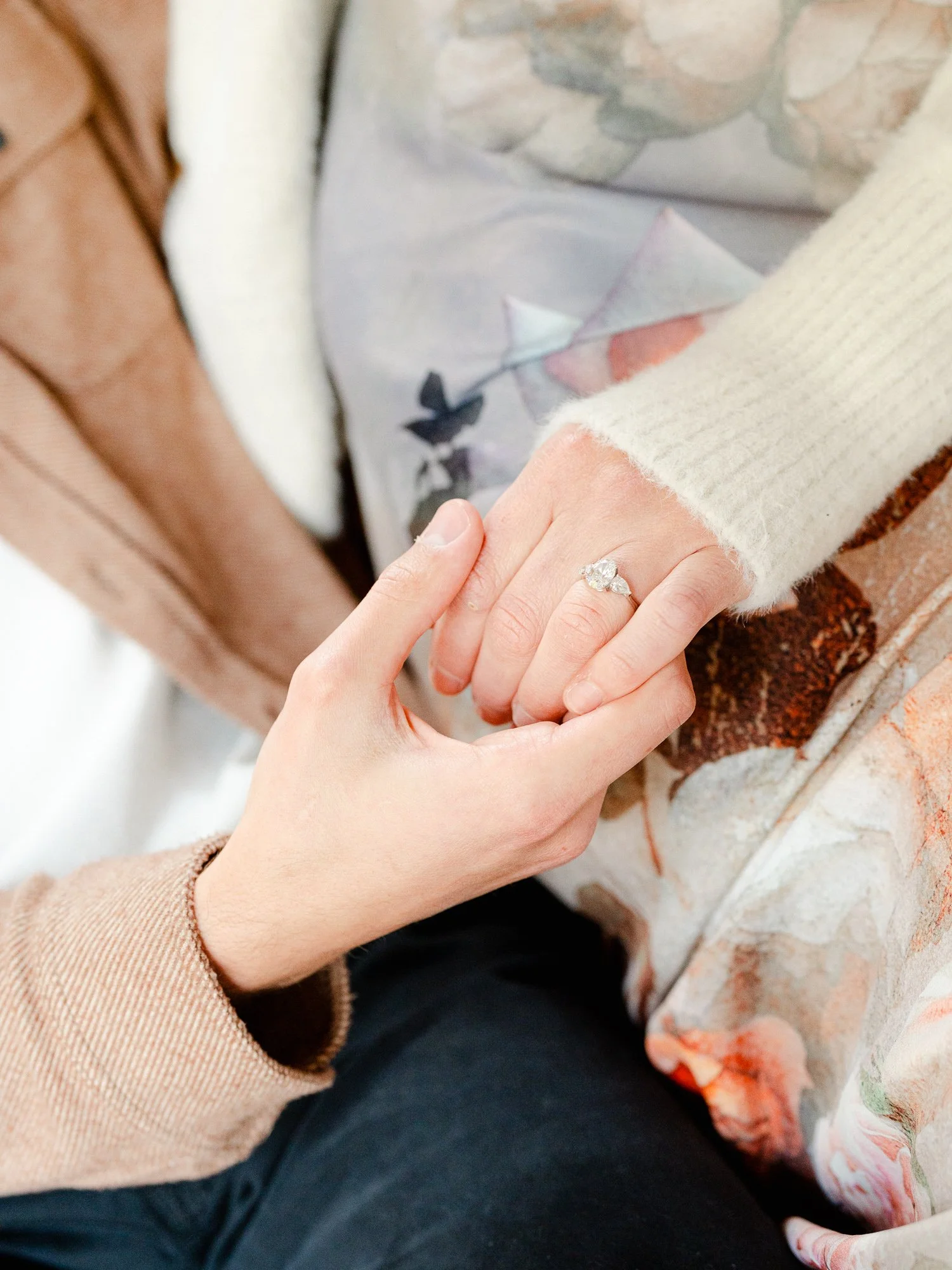 lauren-galloway-highlands-north-carolina-wedding-cabin-engagement-photo-33.jpg