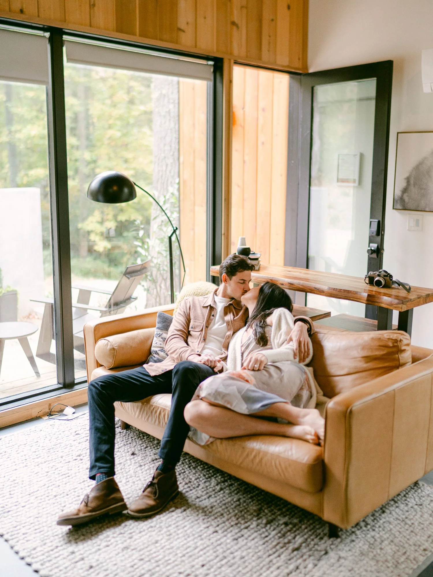 lauren-galloway-highlands-north-carolina-wedding-cabin-engagement-photo-30.jpg