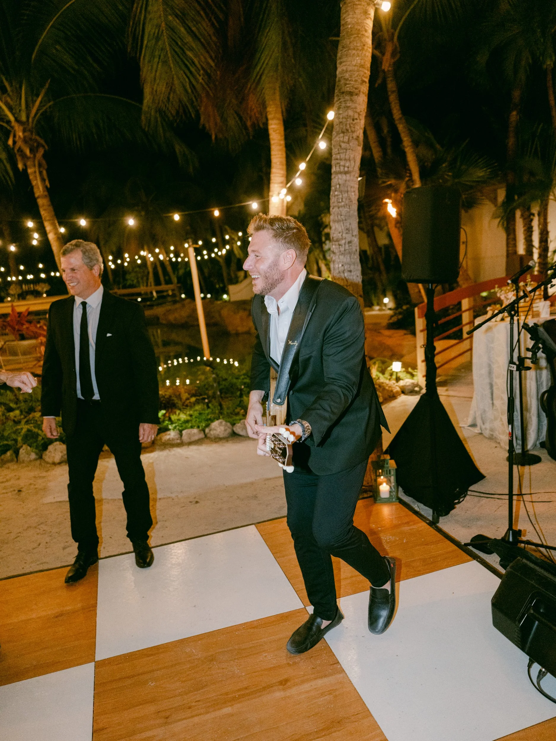 checca-lodge-islamorada-wedding-photographer-lauren-galloway-59.jpg