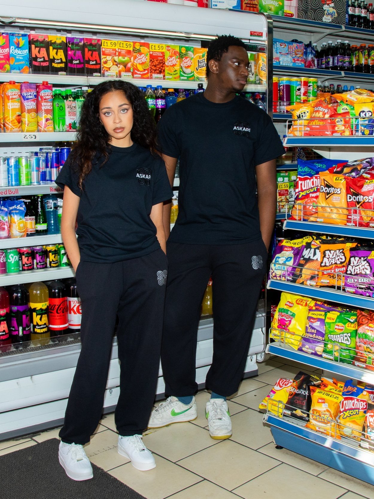 Essentials Black T-shirt