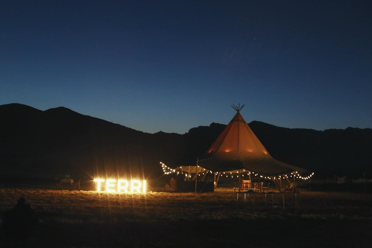 THE SINGLE 

A single giant tipi is perfect for the more intimate occasions. Whether it&rsquo;s a milestone birthday in the garden, a yoga retreat or you need some extra covered space at your wedding venue. 

The 10.3m to 13m diameter (depending on n