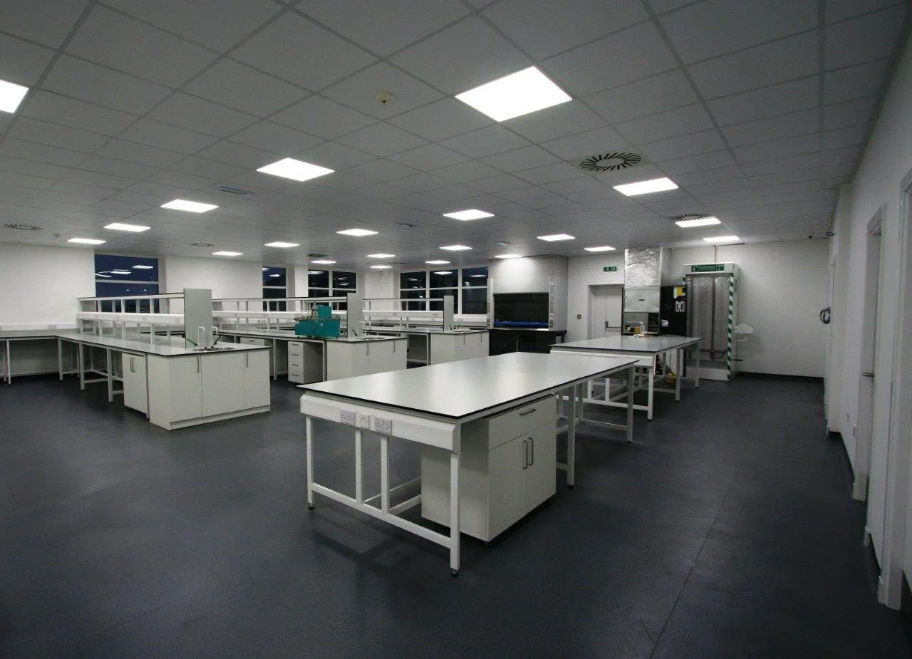 Laboratory furniture