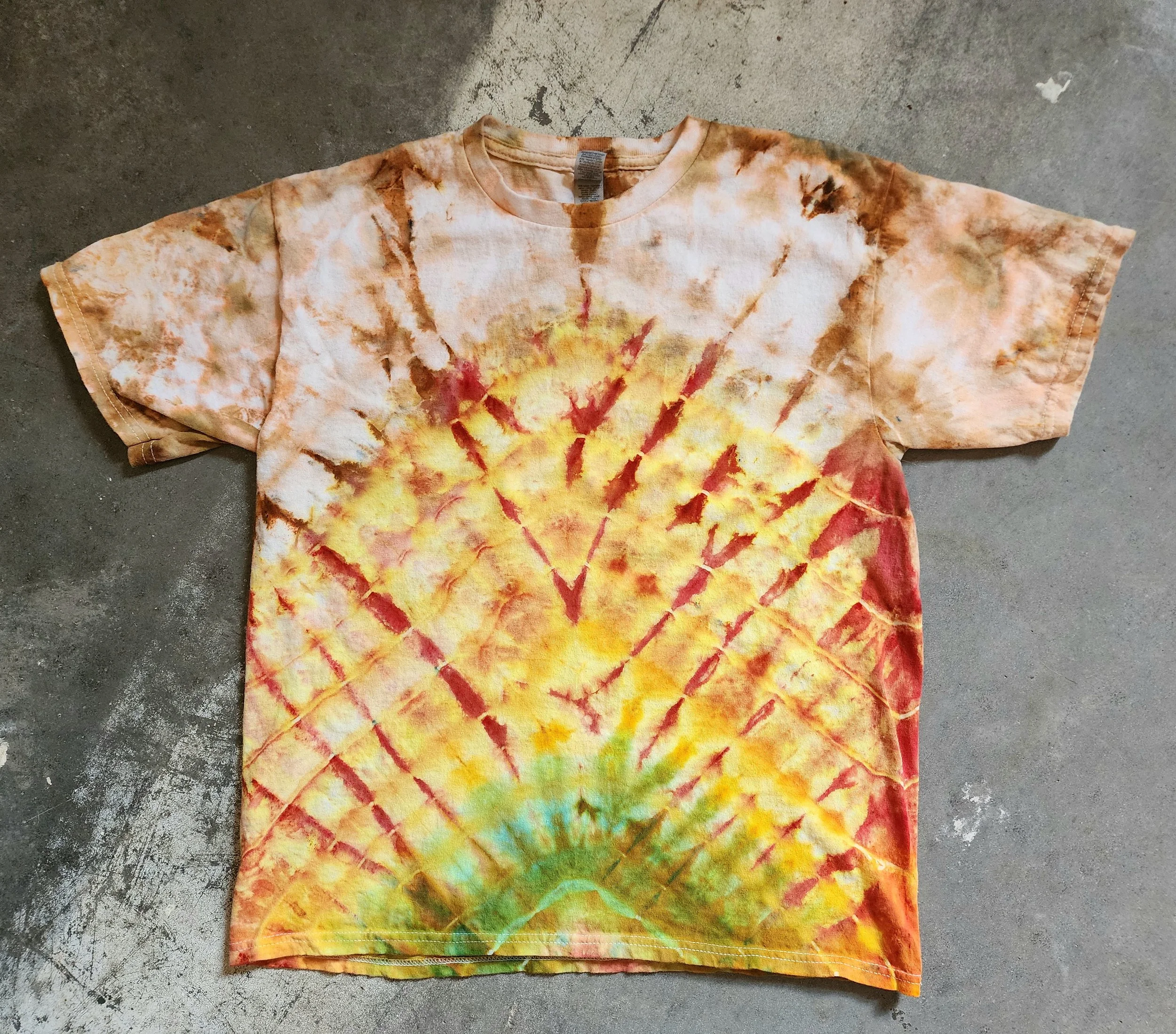 Large Youth Under Sea Pineapple