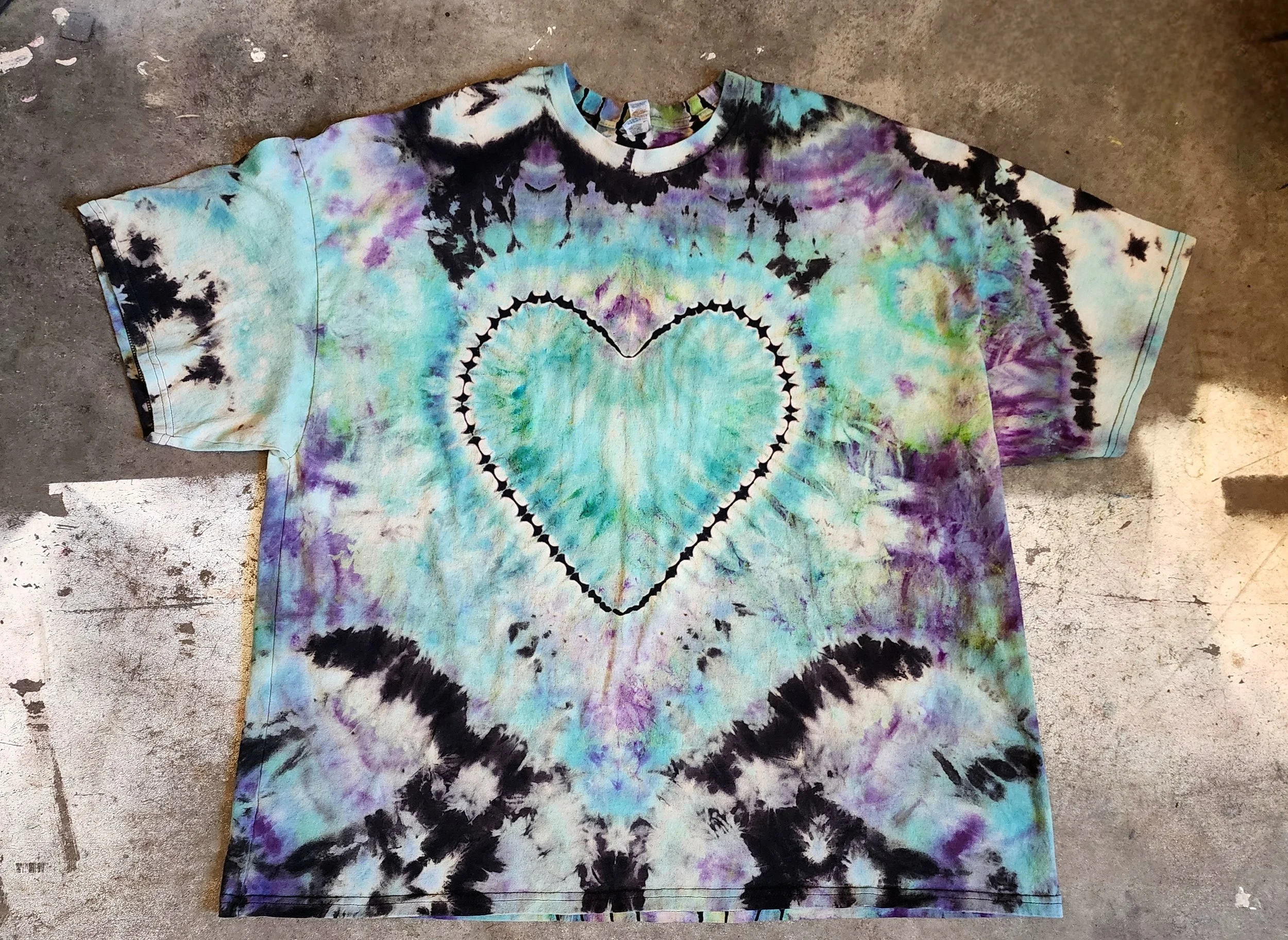 4XL Neon Heart