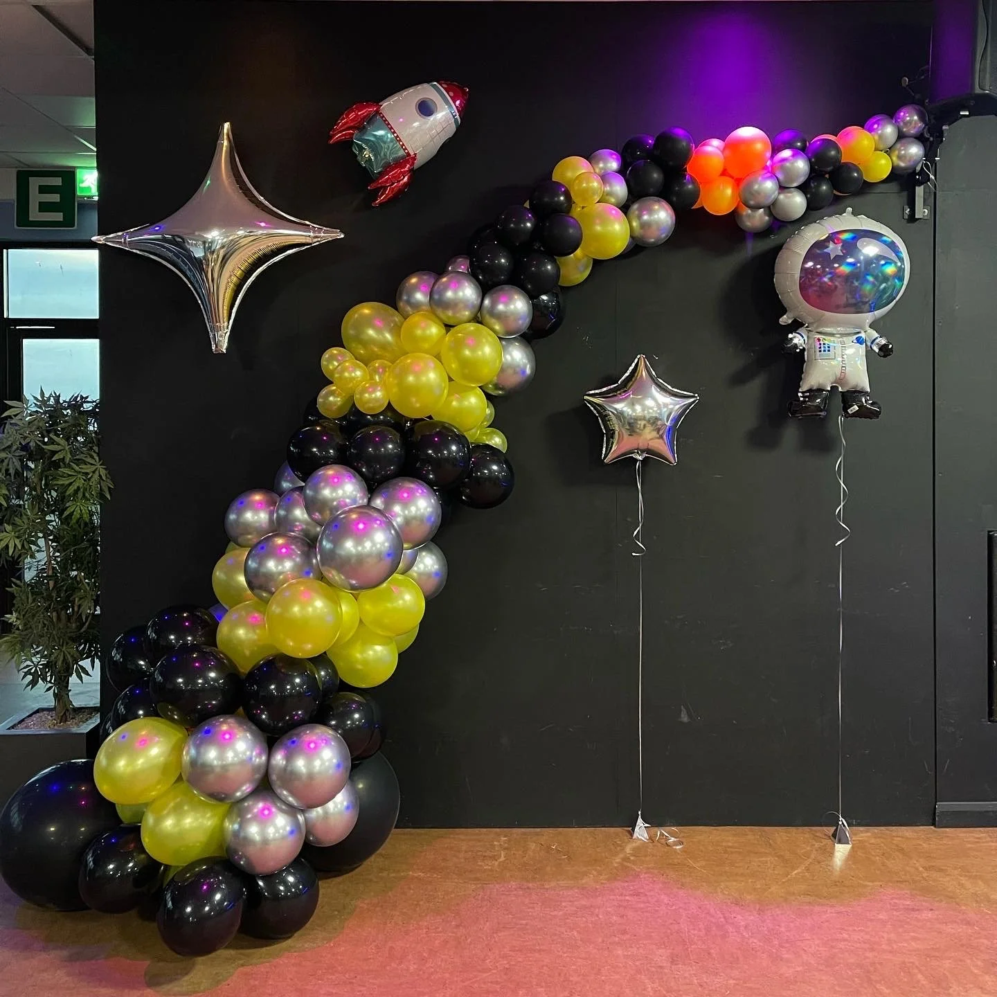 Cosmic Rocket Garland