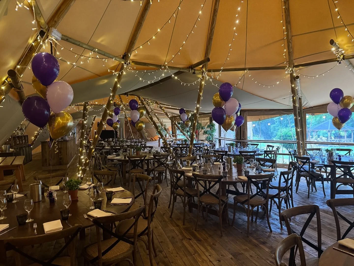 Nothing says celebration like a room full of balloons&mdash;because let&rsquo;s be honest, balloons don&rsquo;t just decorate a party, they are the party 🎈🎉🎈🎉

#heliumballoons #latexballoons #partybunches #balloondecoration #balloondisplay #heliu