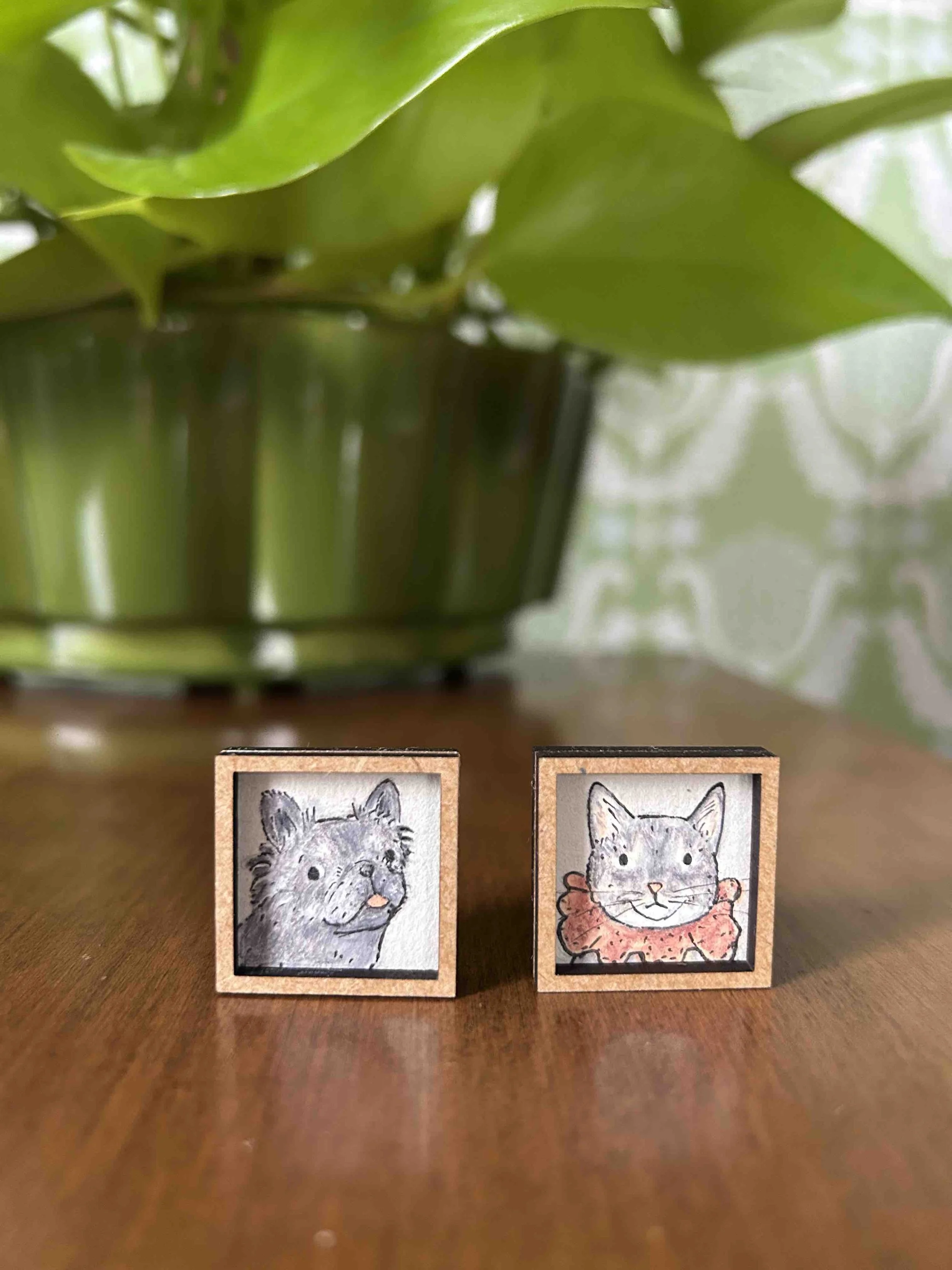 teeny portrait of silly cat and dog