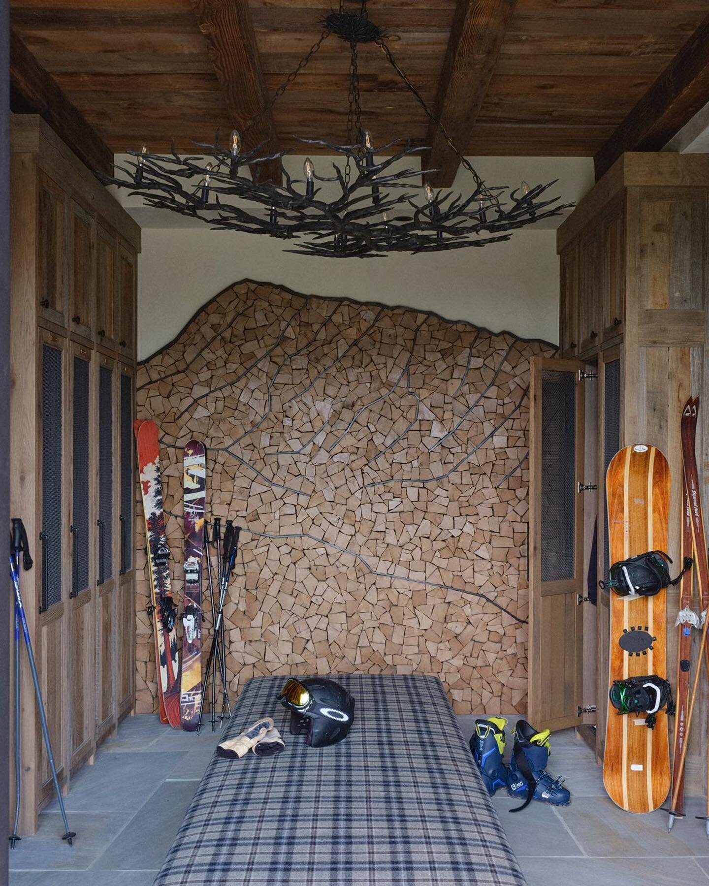While the temps are still warm here in Montana, ski season is just around the corner..

Head to our website to check out more photos of &ldquo;No Regrets&rdquo;

#highlinepartners #mountainlife #skiroom #mudroomdesign #mountainhome #mountainlifestyle