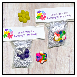 Colorful Custom Crayons for Party Favors (+ free printable tag!)