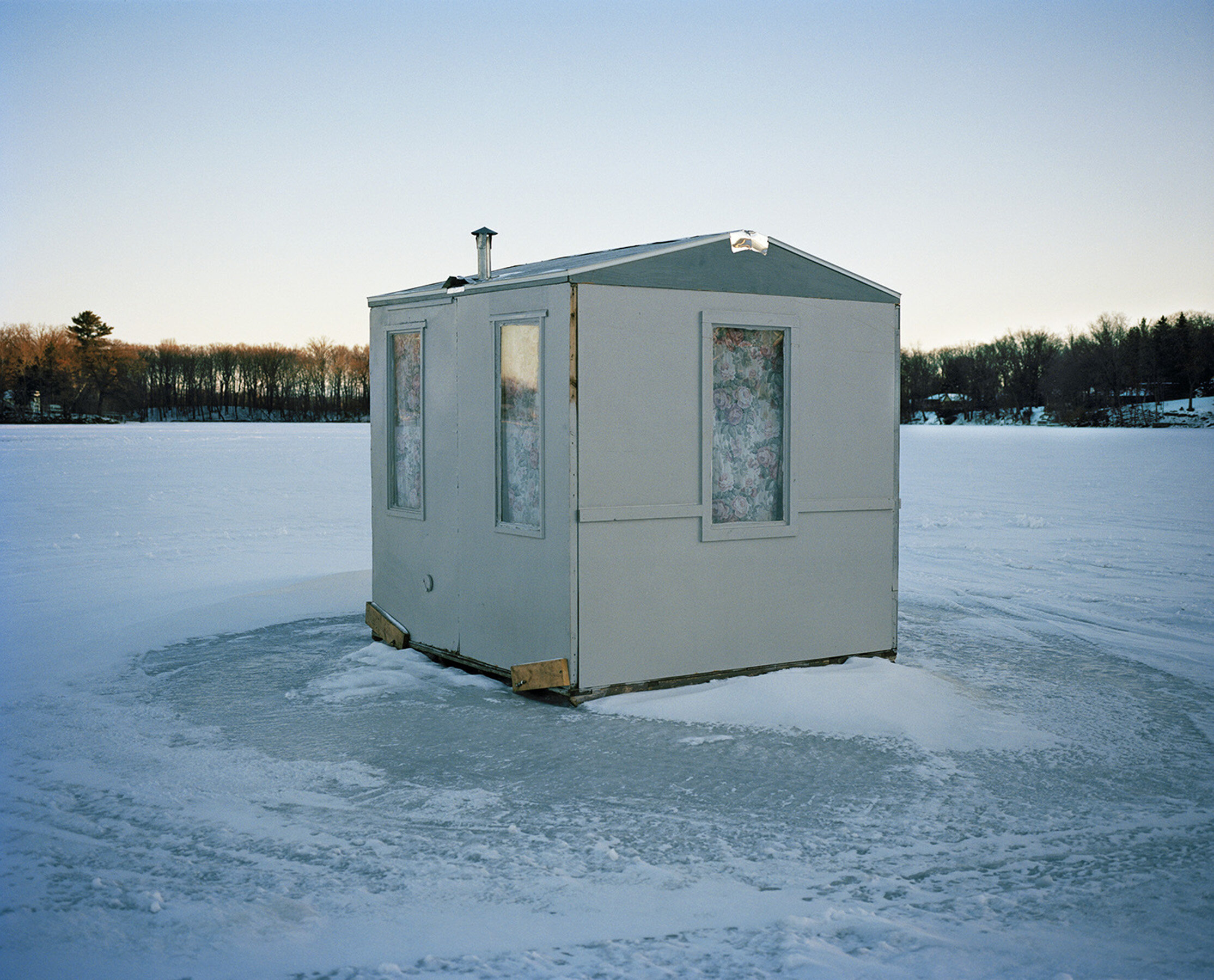 03_Ice_Flower_Curtain_Shack.jpg