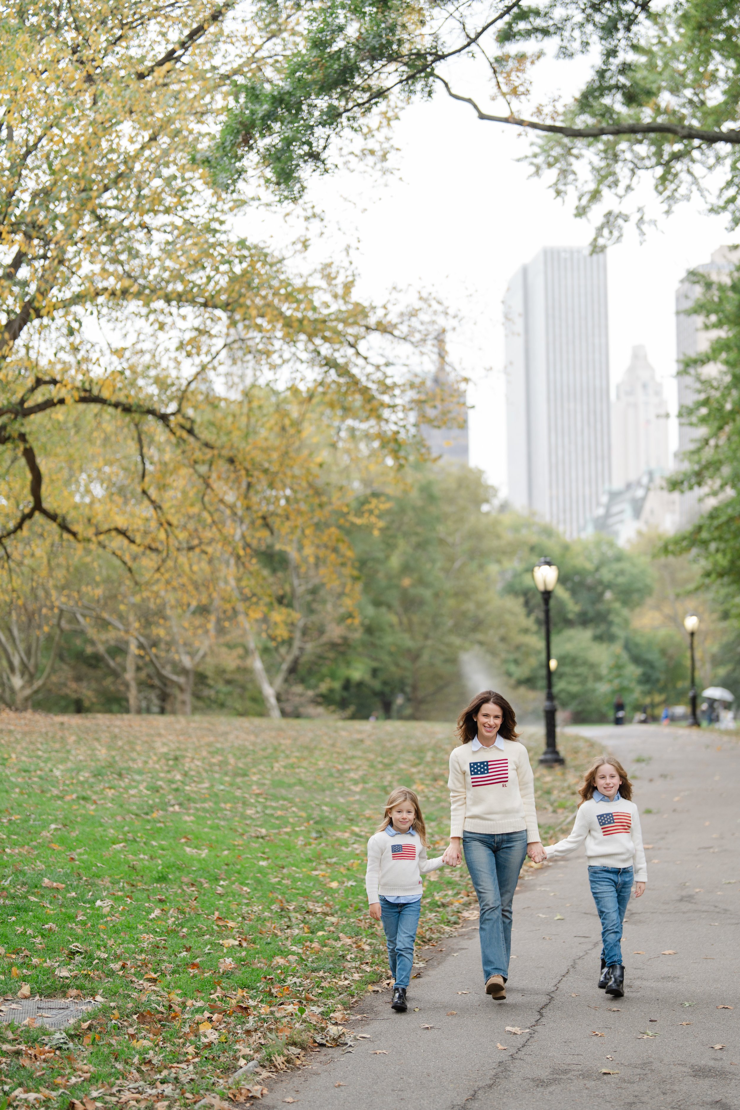 Holiday Portraits in NYC: A Guide to Timeless Family Photos