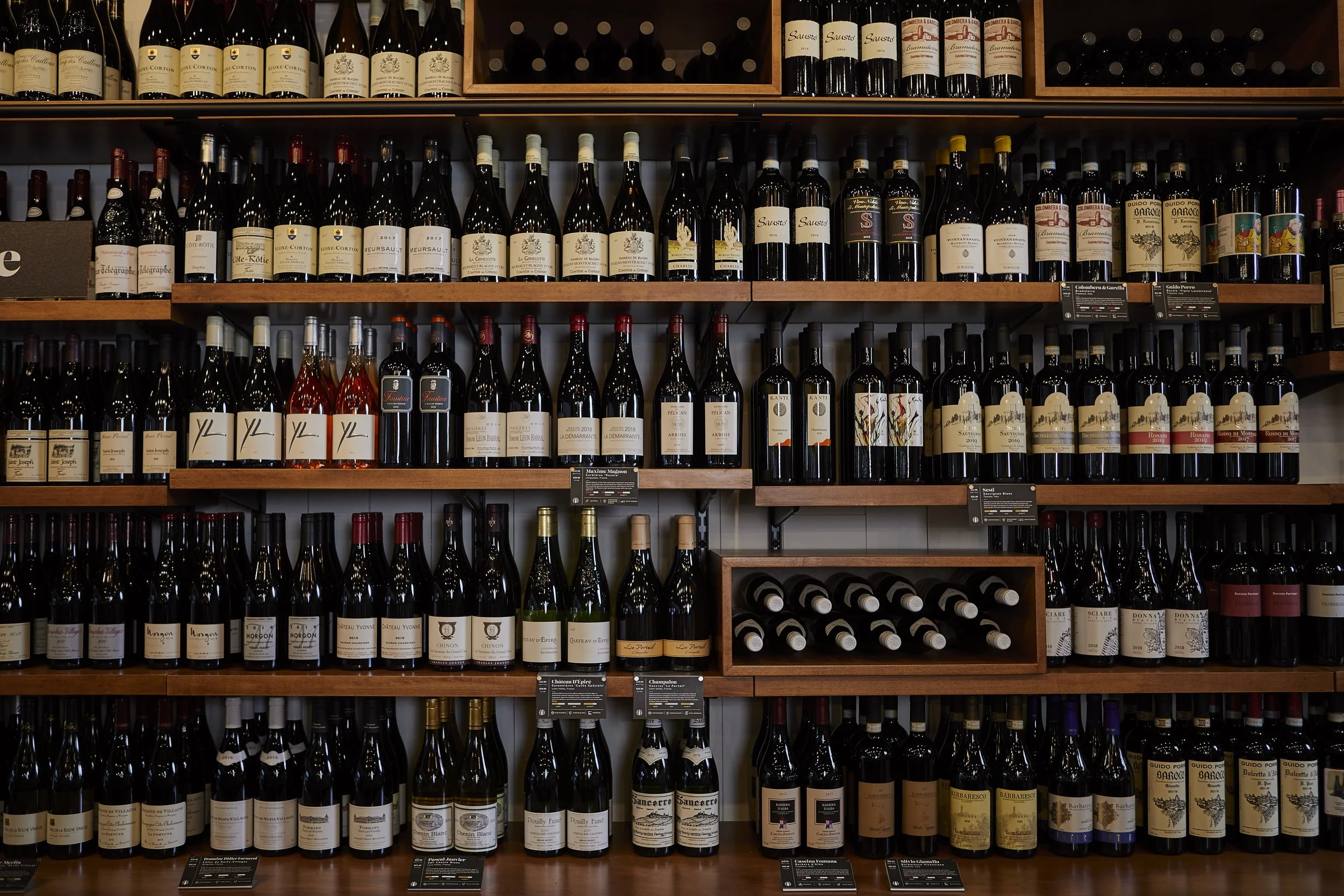 Dedalus Custom Wine Wall_2.jpg