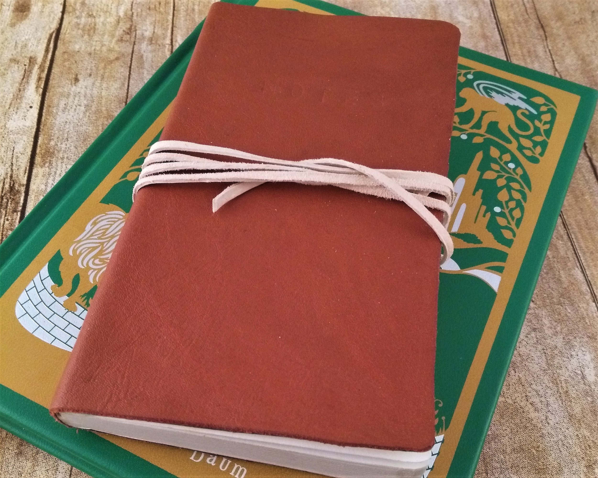 https://i.etsystatic.com/8402232/r/il/d862b8/3548824277/il_fullxfull.3548824277_taah.jpg