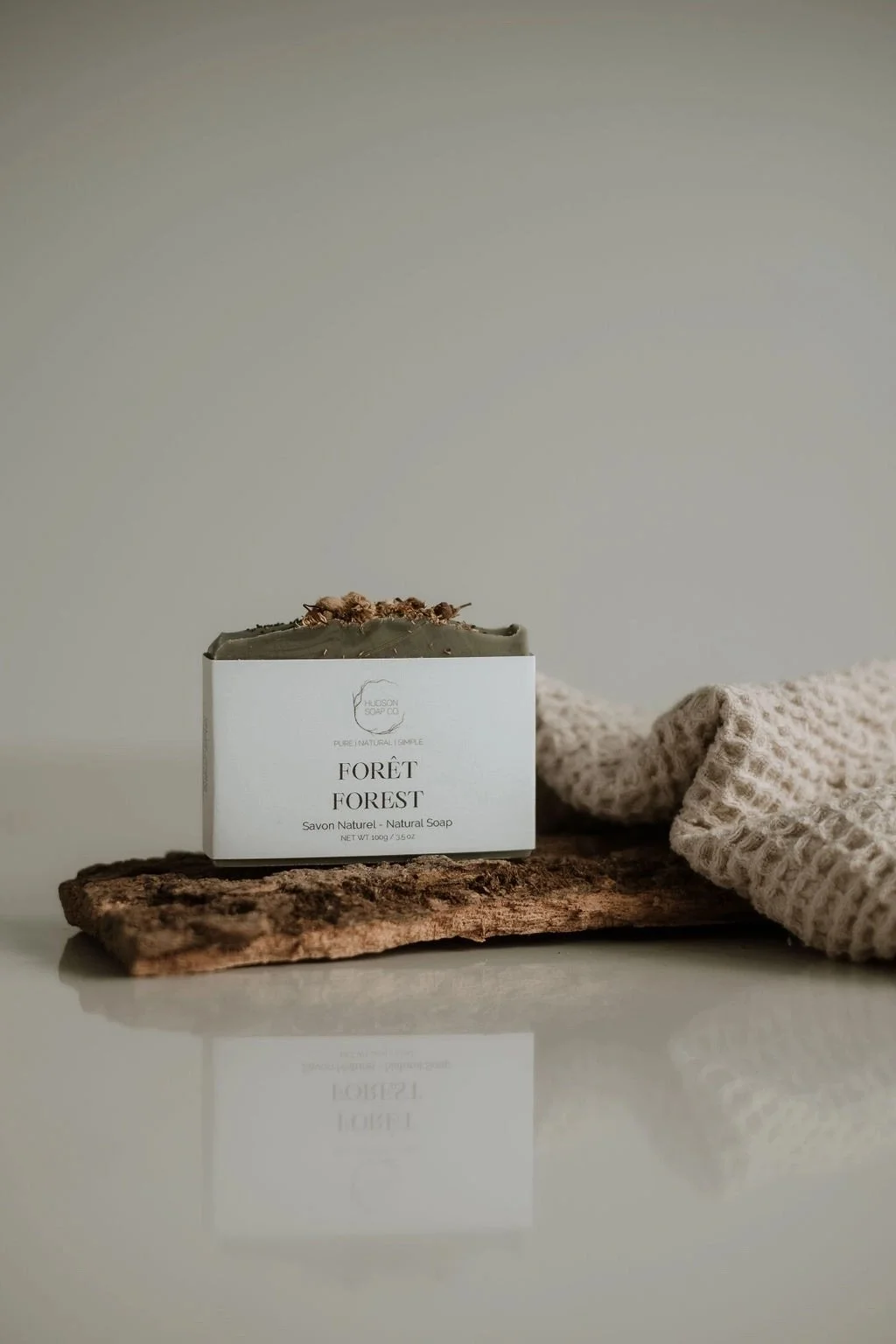 Savon FORÊT aux huiles essentielles - 9$