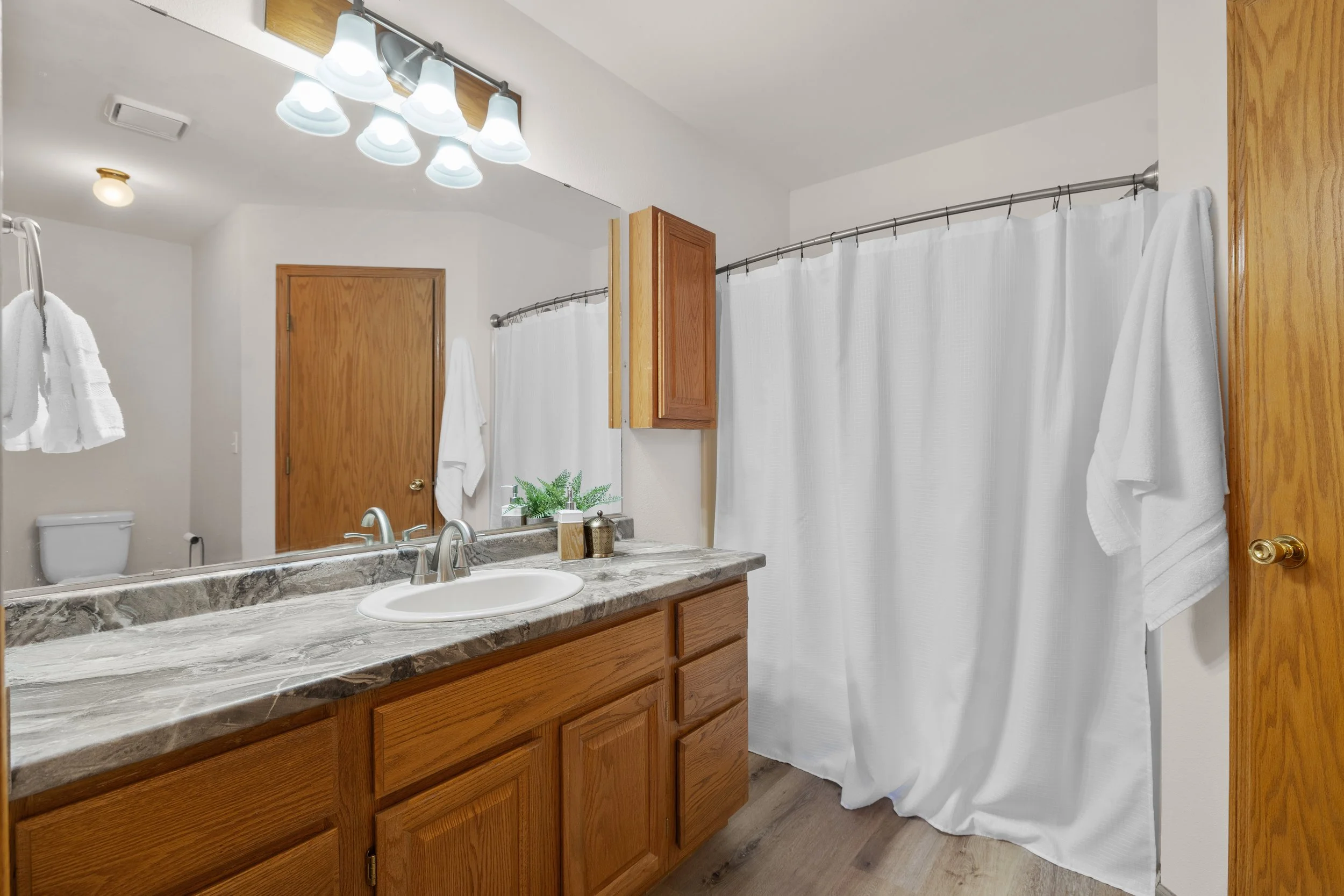 bath 1.jpg