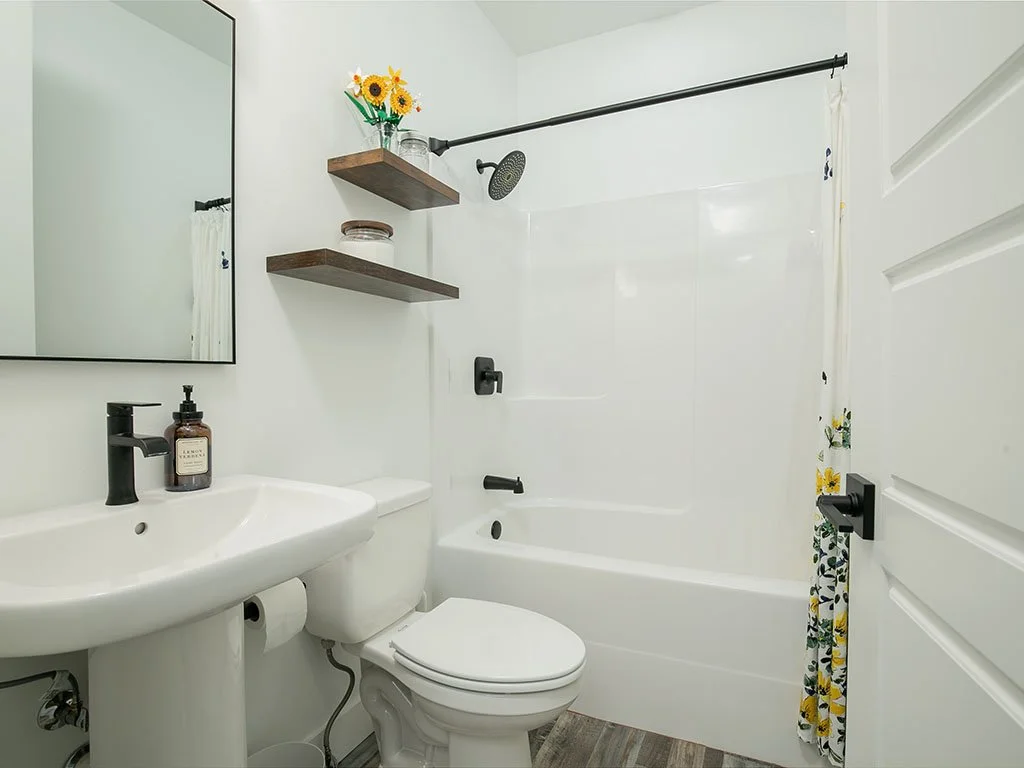 Bath 1.jpg