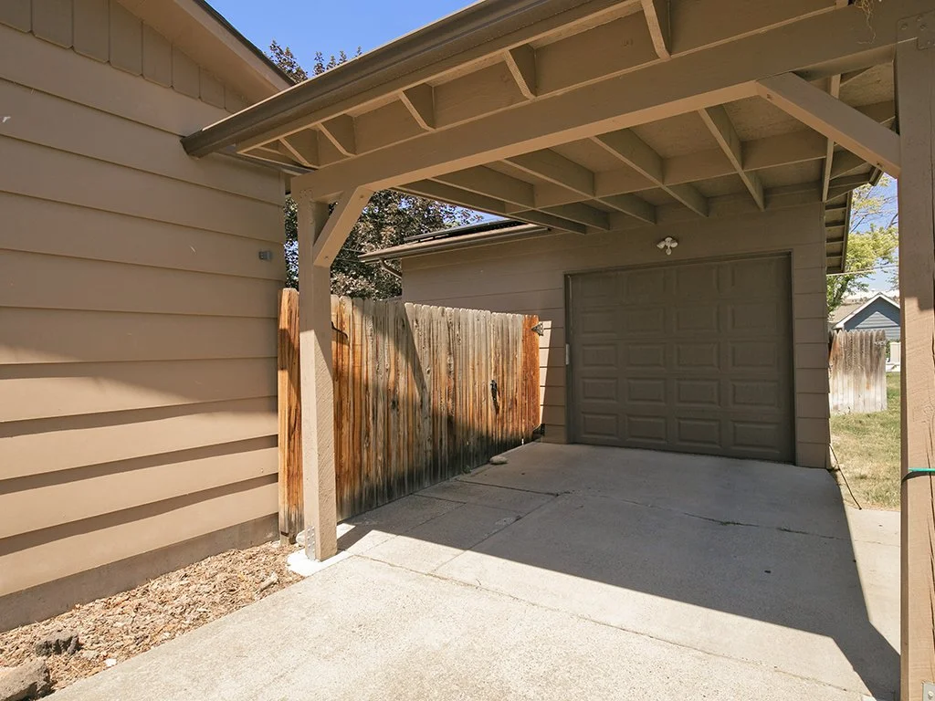 carport 2.jpg